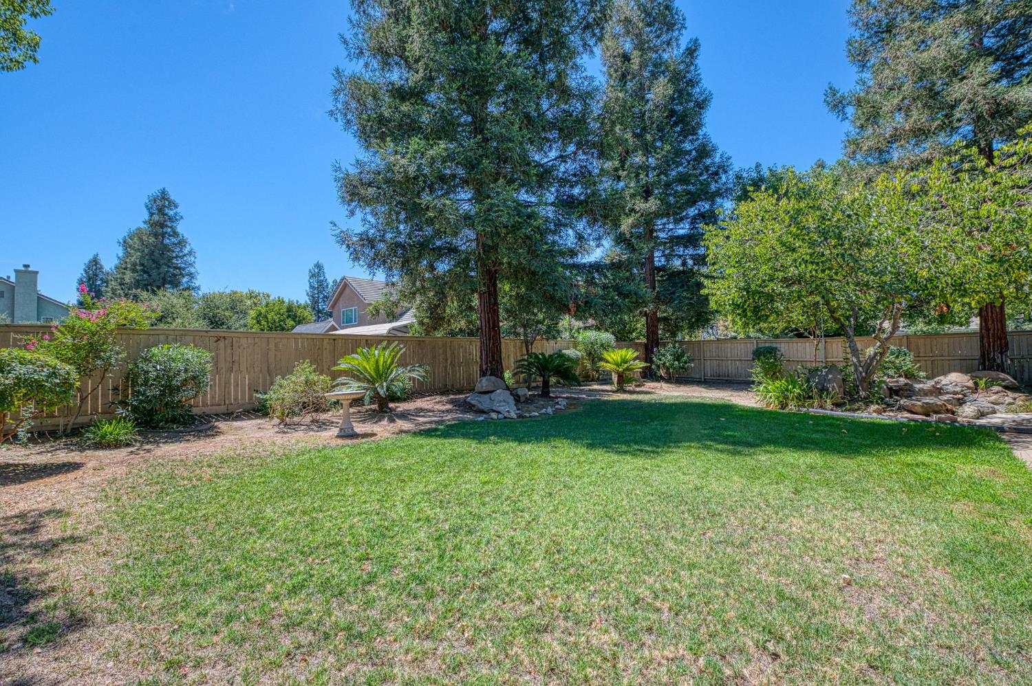 524 W Muncie, Clovis, CA 93619
