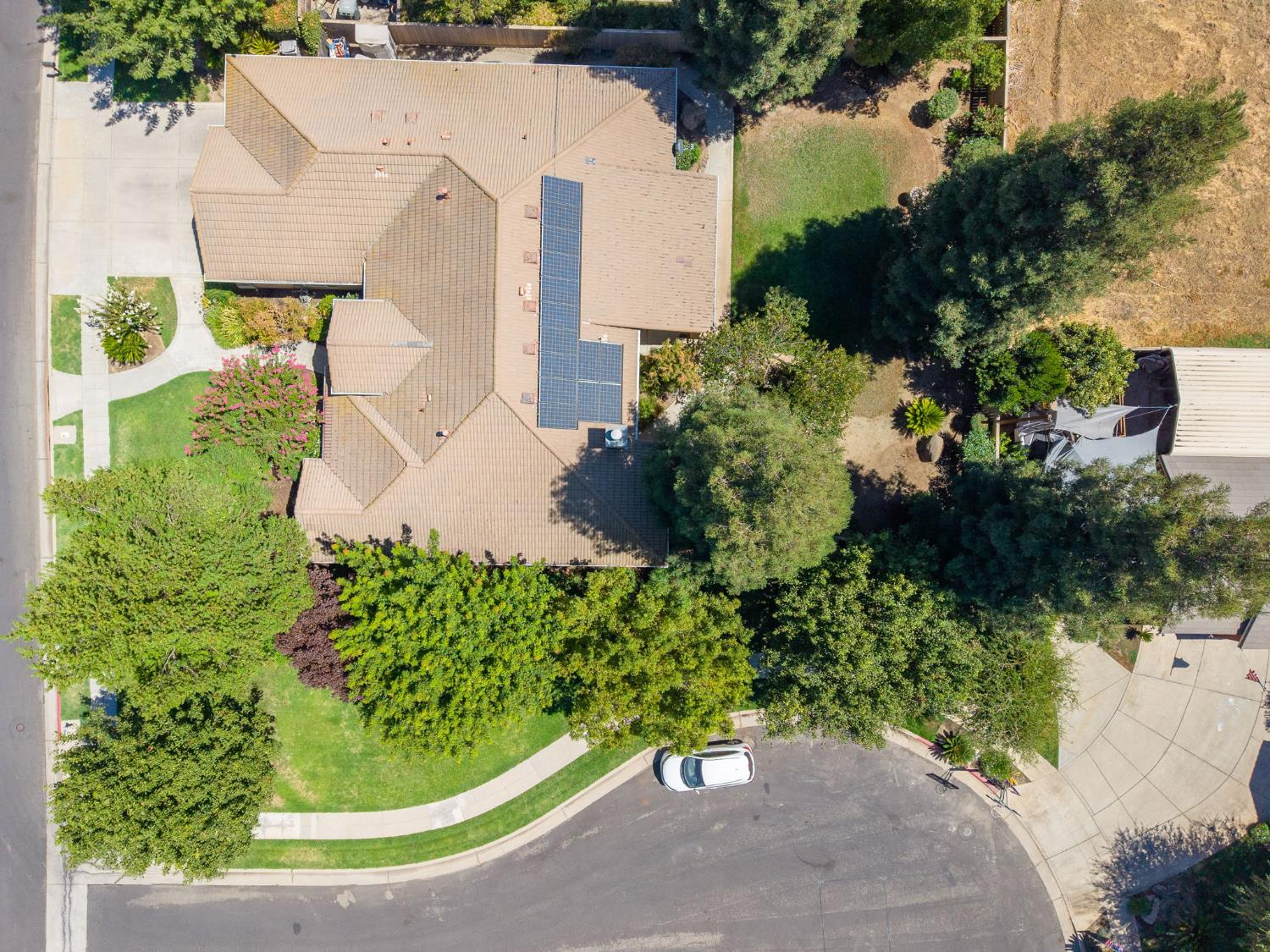 524 W Muncie, Clovis, CA 93619