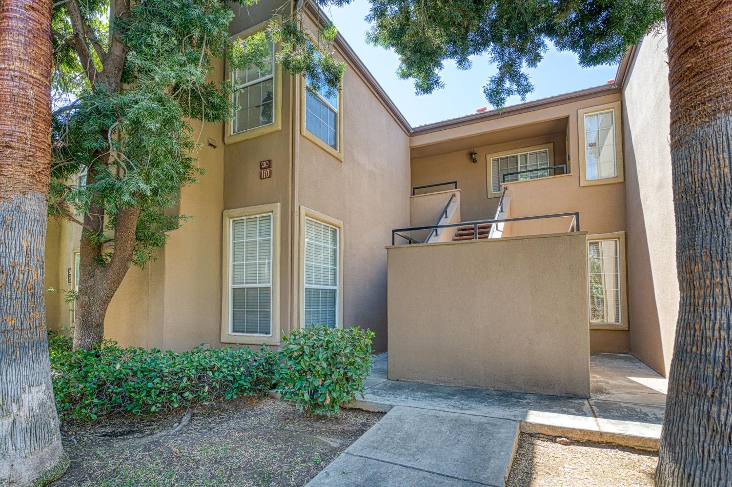 8147 N Cedar Ave #210, Fresno, CA 93720