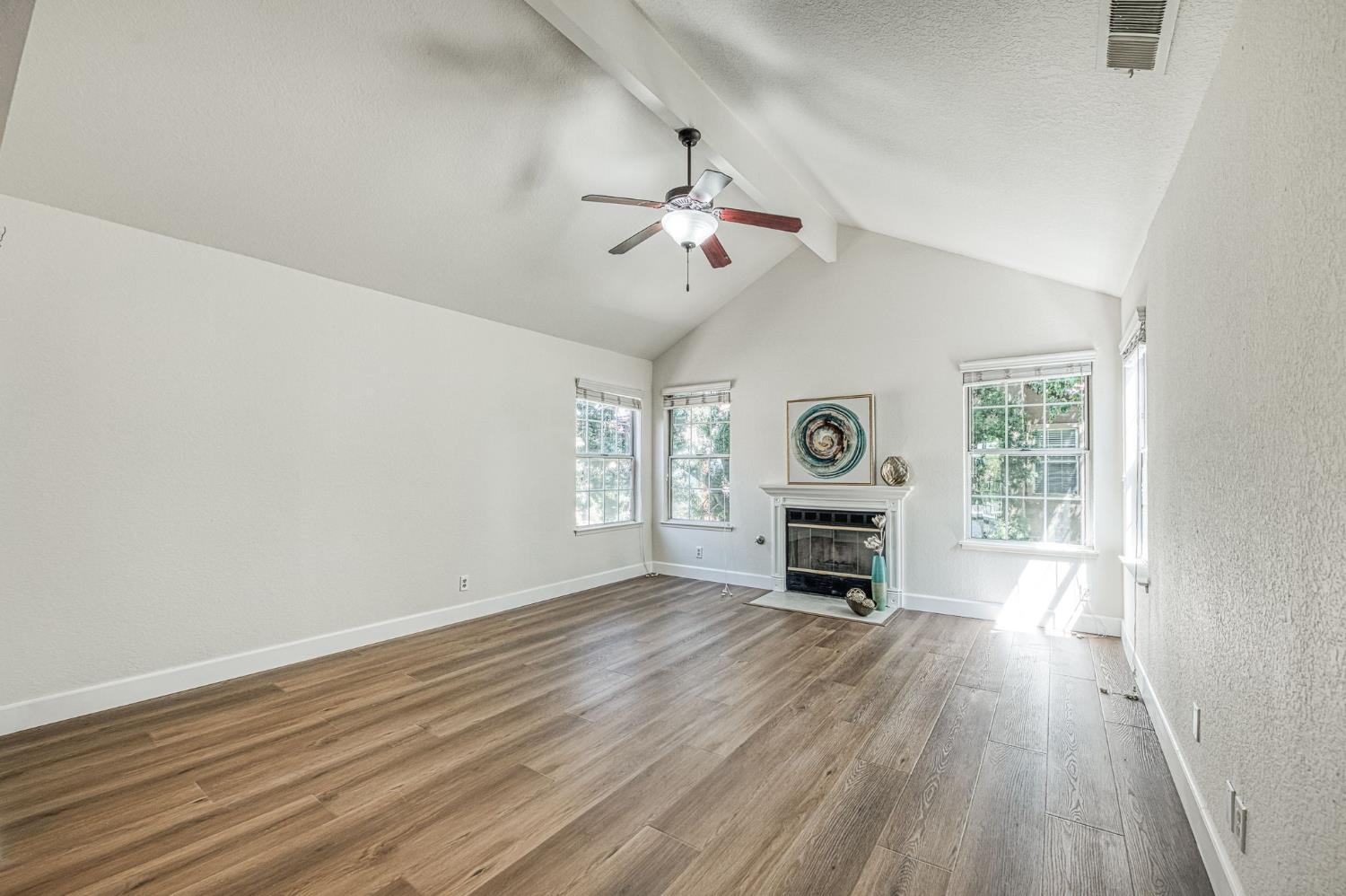 8147 N Cedar Ave #210, Fresno, CA 93720