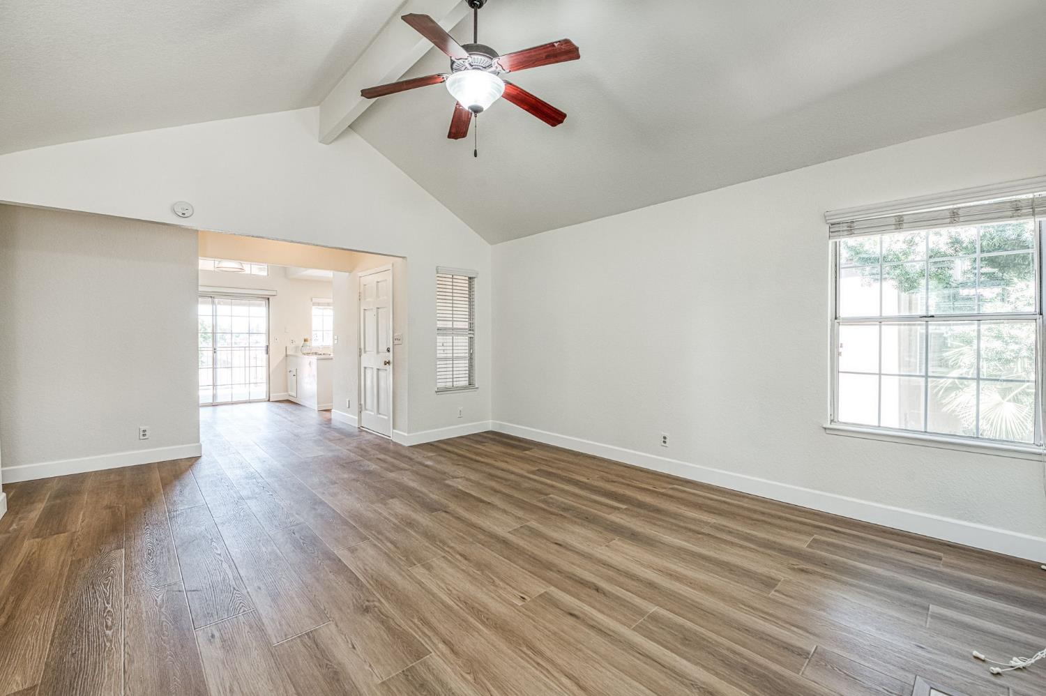 8147 N Cedar Ave #210, Fresno, CA 93720