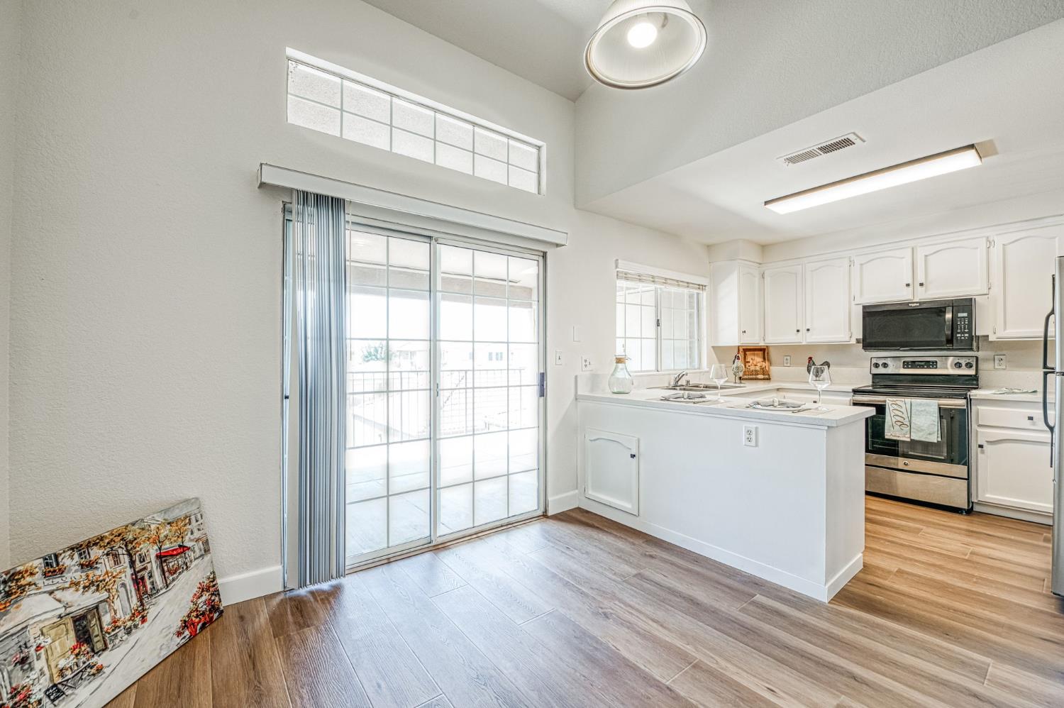 8147 N Cedar Ave #210, Fresno, CA 93720