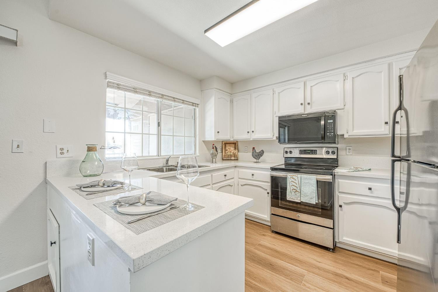 8147 N Cedar Ave #210, Fresno, CA 93720