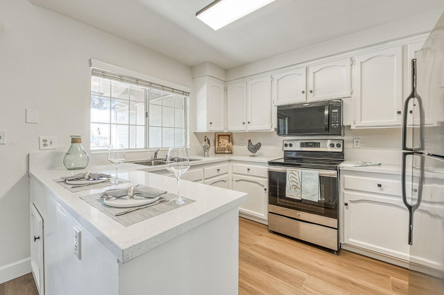 8147 N Cedar Ave #210, Fresno, CA 93720