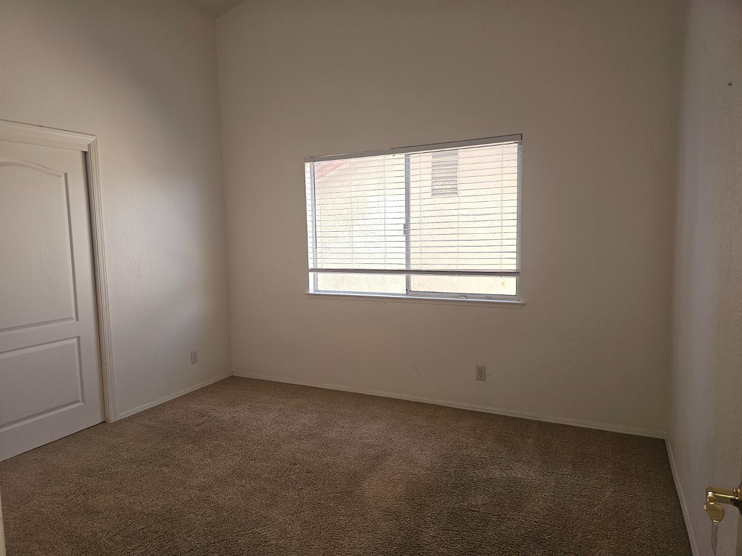 3149 Tragon St, Madera, CA 93637