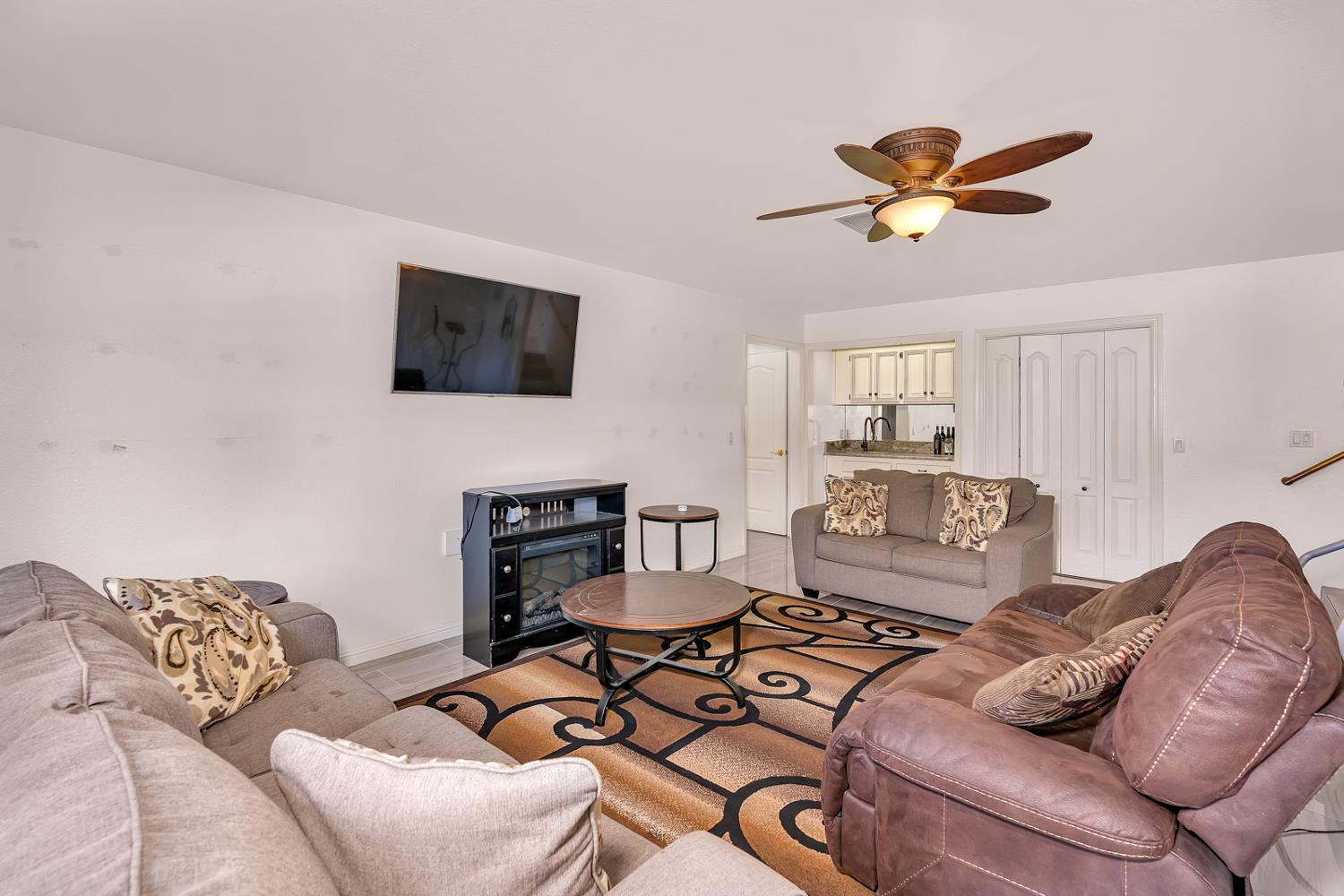 3149 Tragon St, Madera, CA 93637