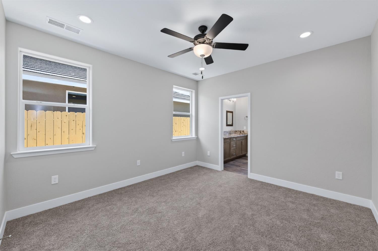 16298 W David Avenue, Kerman, CA 93630