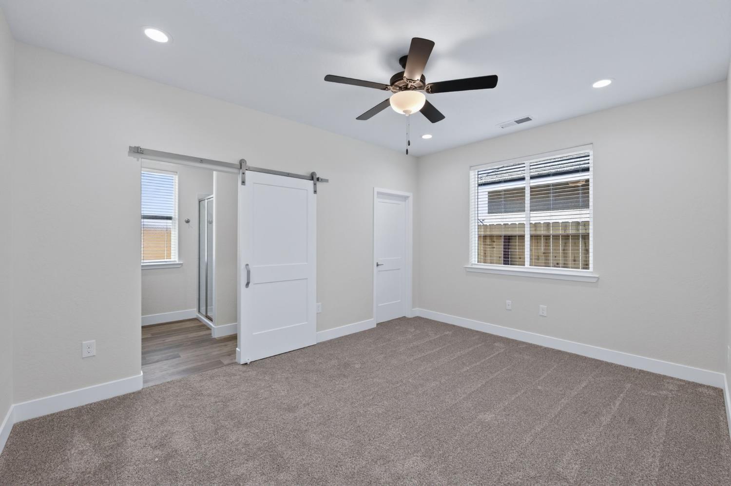 16153 W Sunset Avenue, Kerman, CA 93630