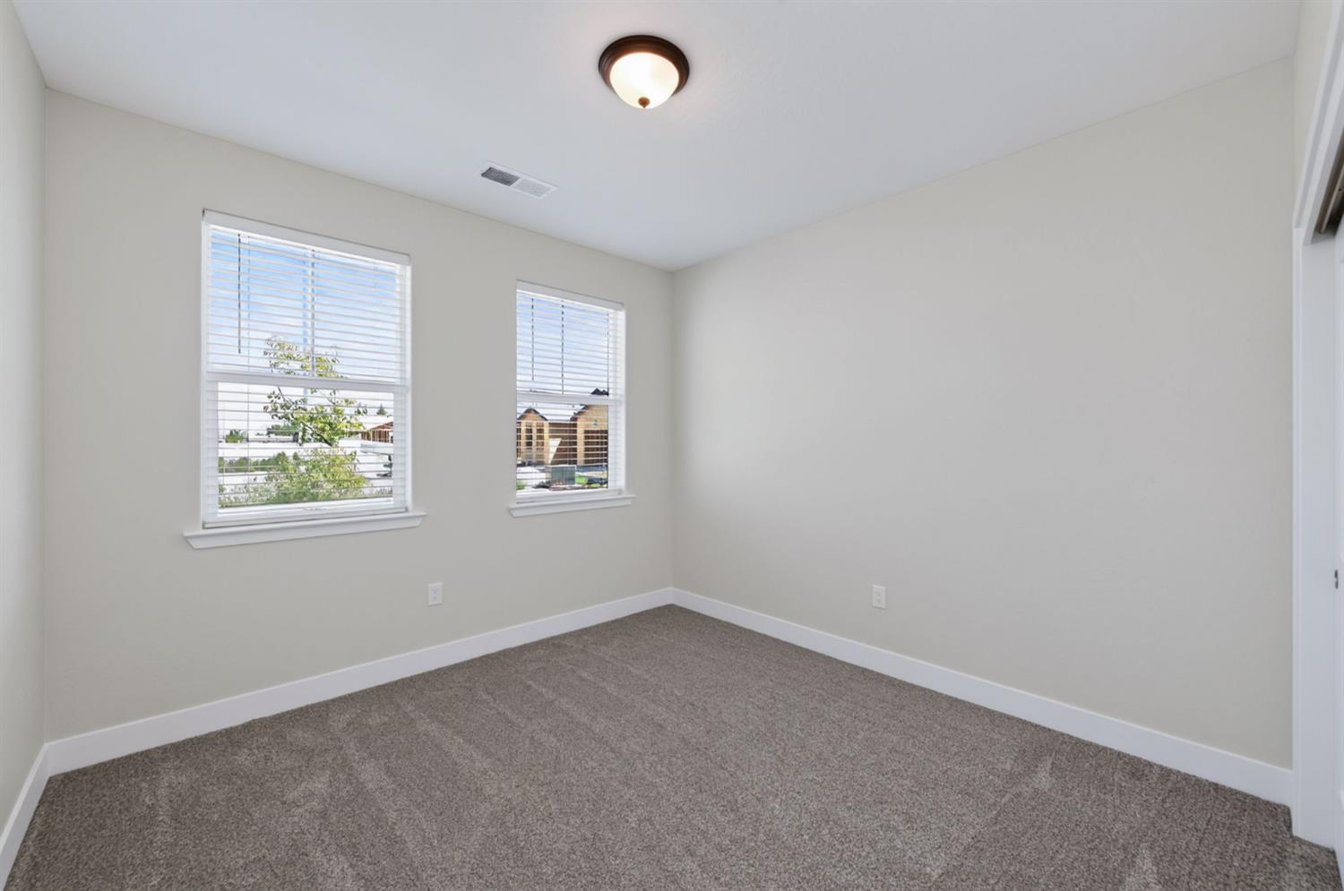 16153 W Sunset Avenue, Kerman, CA 93630