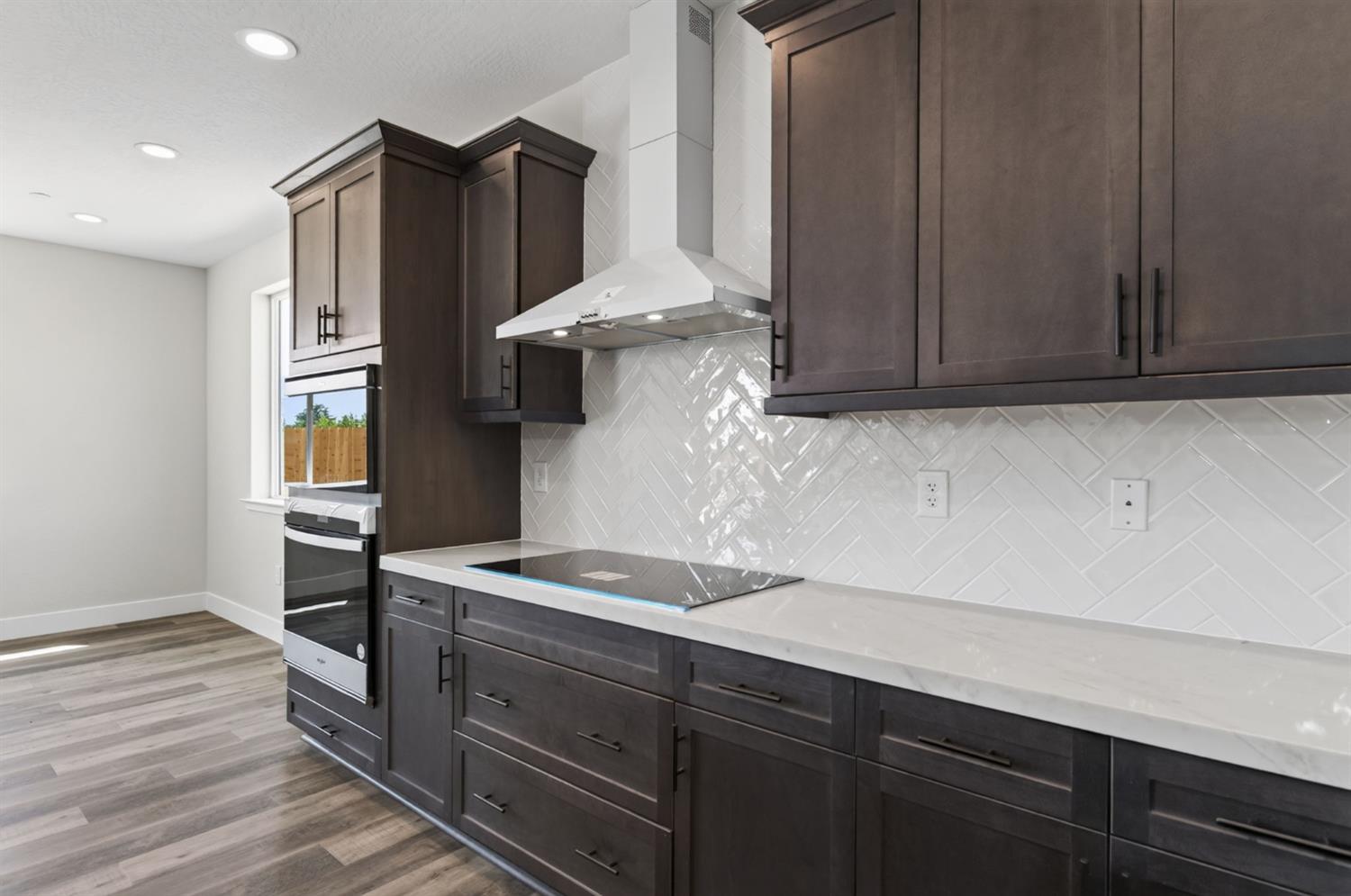 429 S Barcus Avenue, Kerman, CA 93630