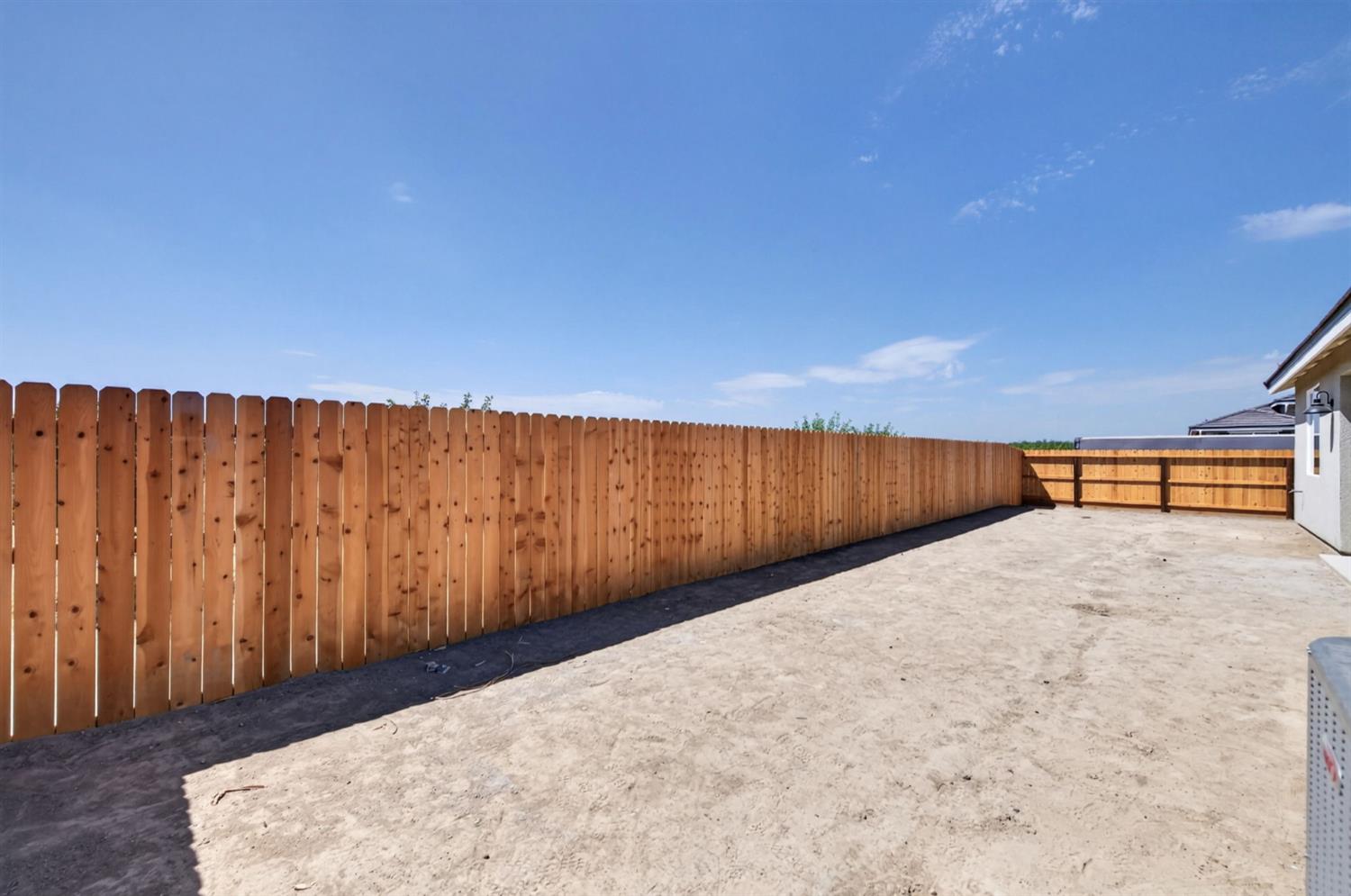 429 S Barcus Avenue, Kerman, CA 93630