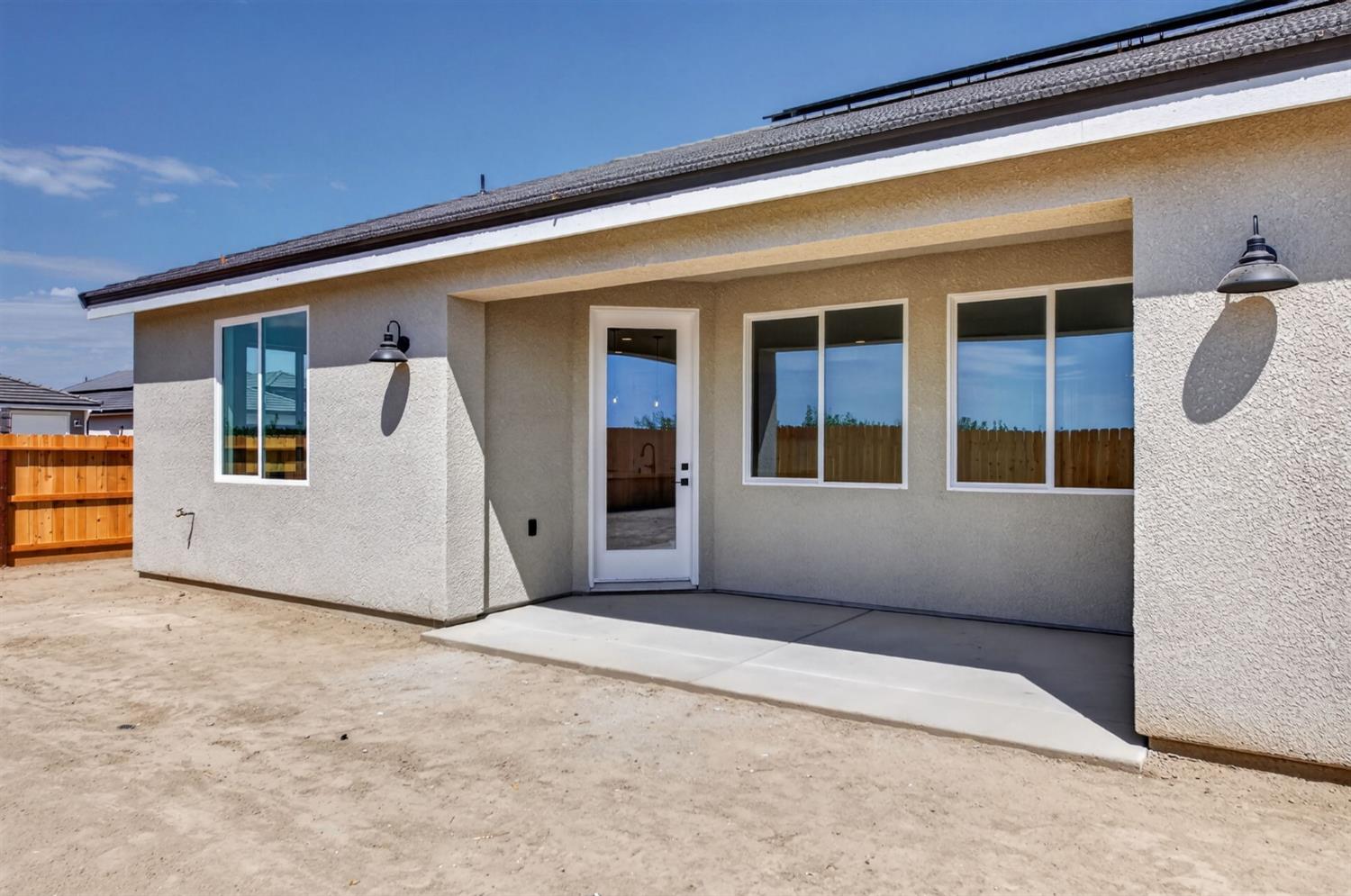 429 S Barcus Avenue, Kerman, CA 93630