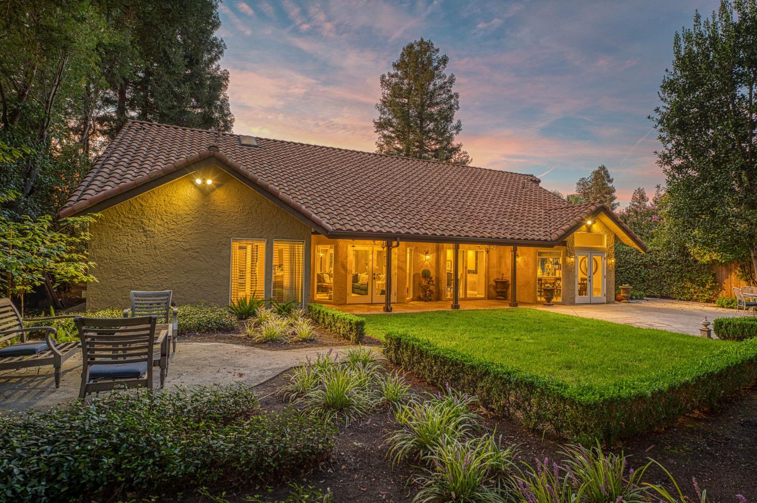 9212 N Maiden Ln, Fresno, CA 93720