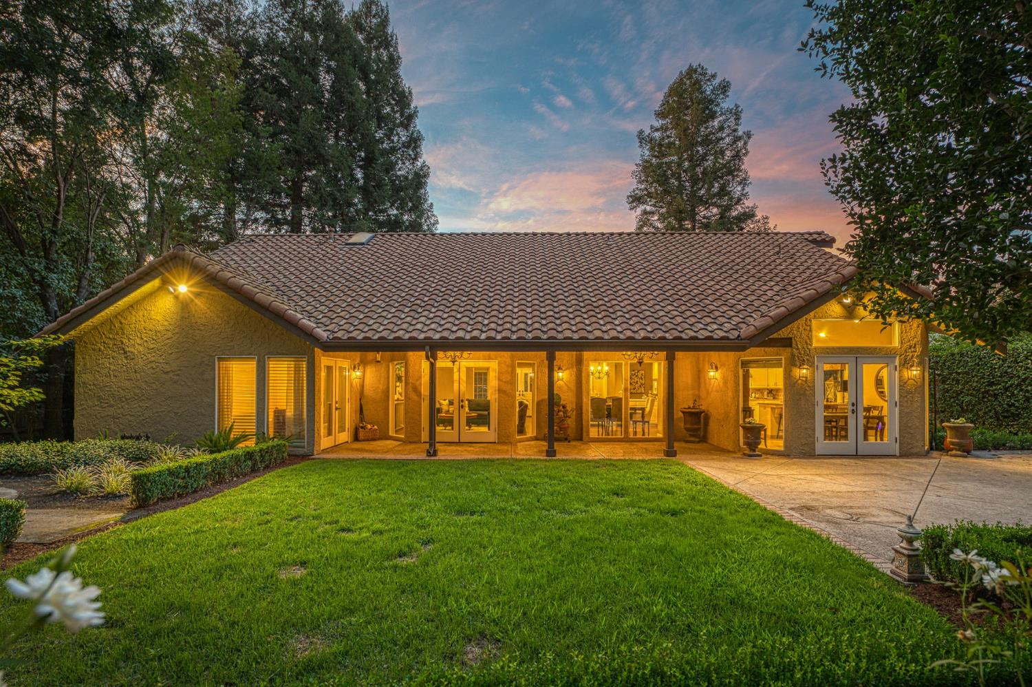 9212 N Maiden Ln, Fresno, CA 93720