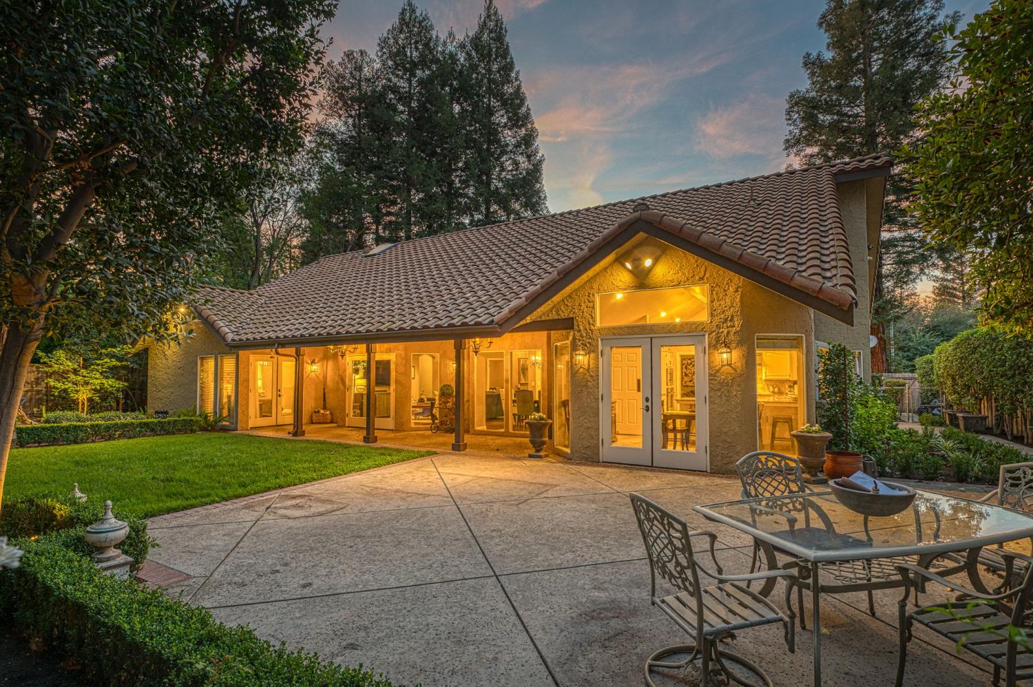 9212 N Maiden Ln, Fresno, CA 93720