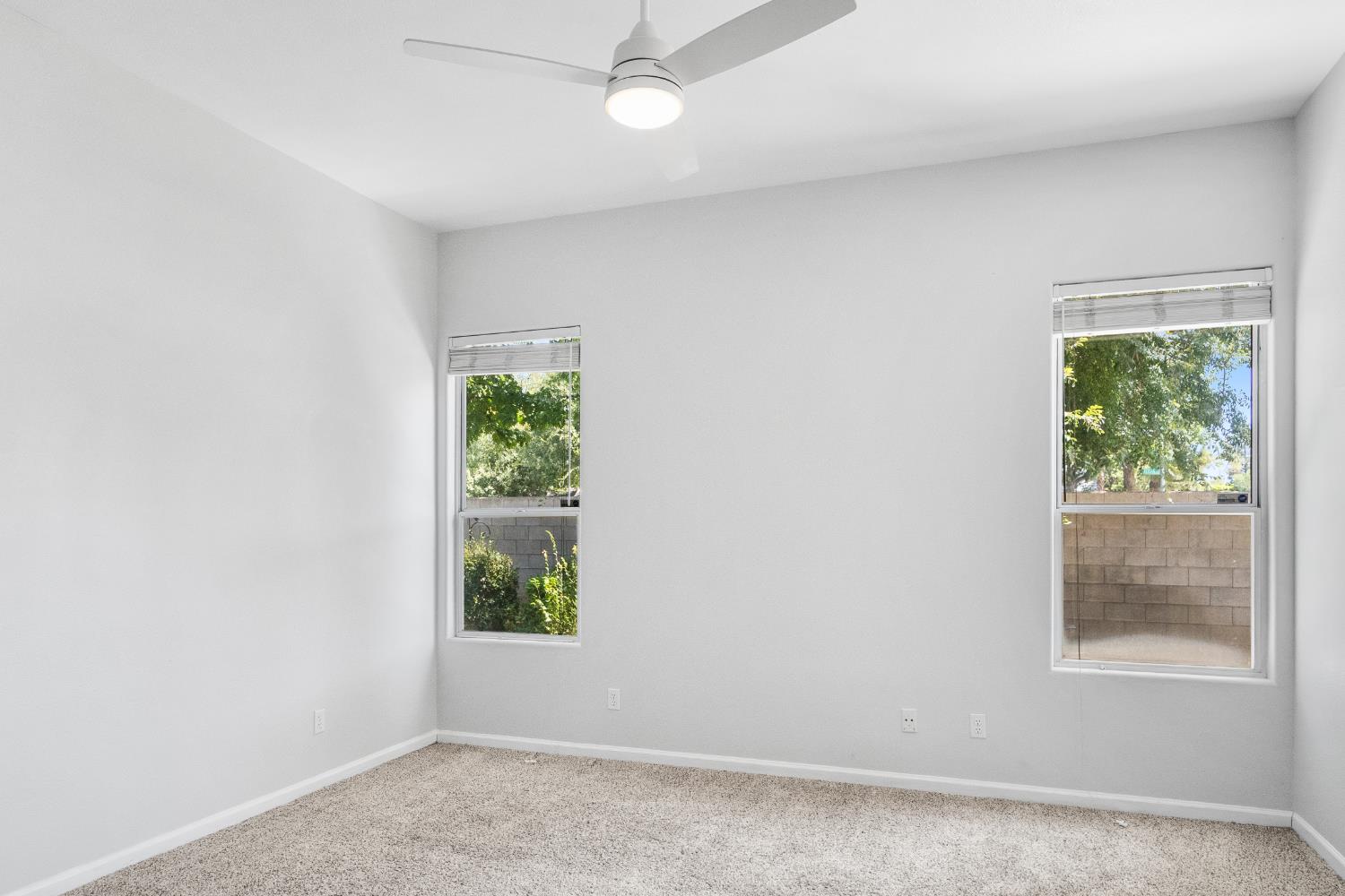 6100 N Stockdale Dr, Fresno, CA 93722