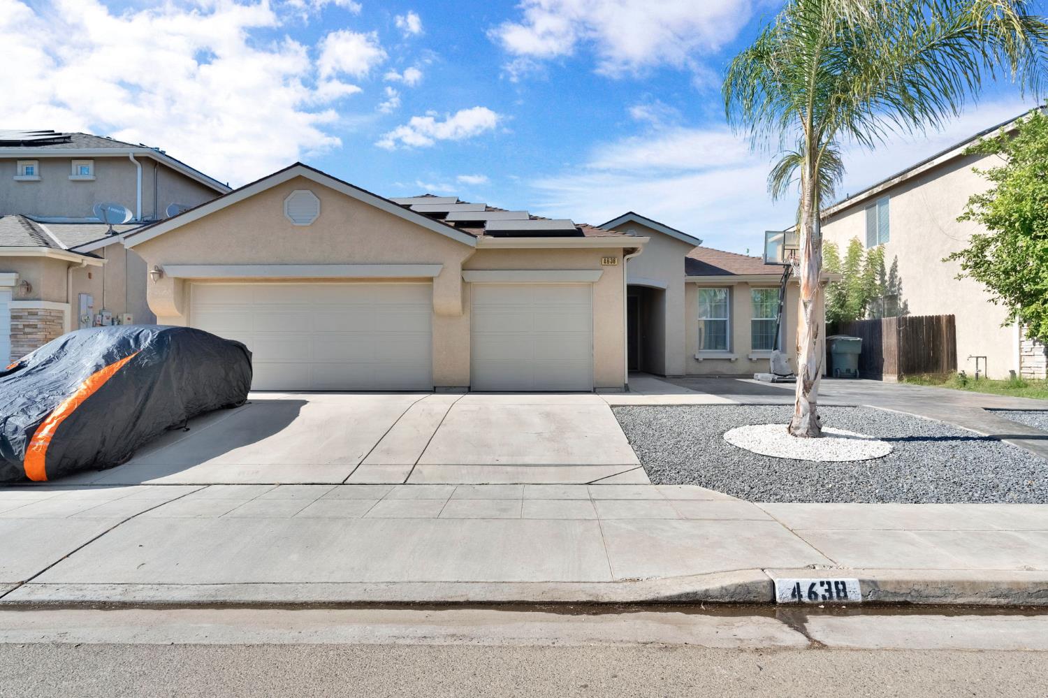 4638 W Oslin Ave, Fresno, CA 93722