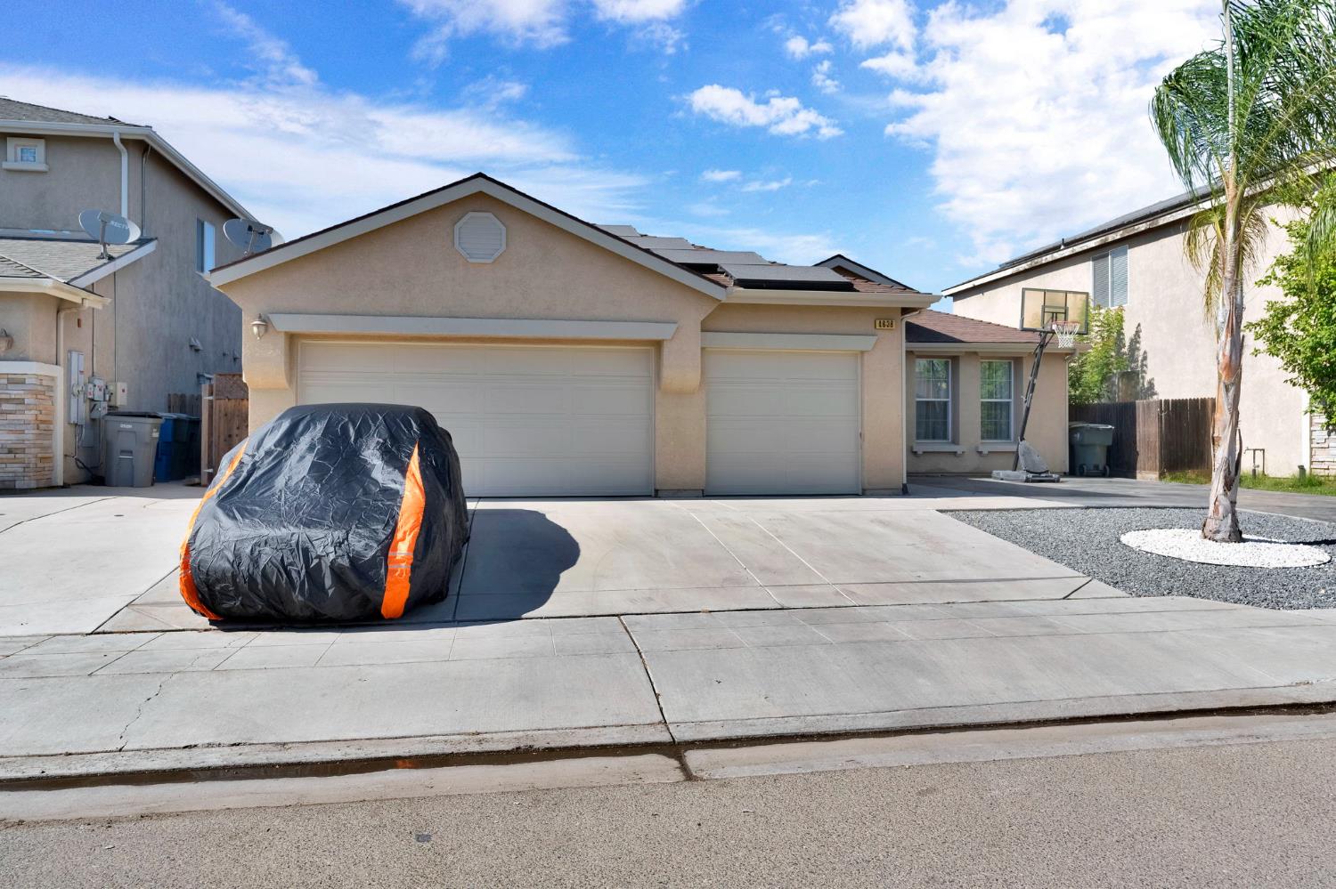 4638 W Oslin Ave, Fresno, CA 93722