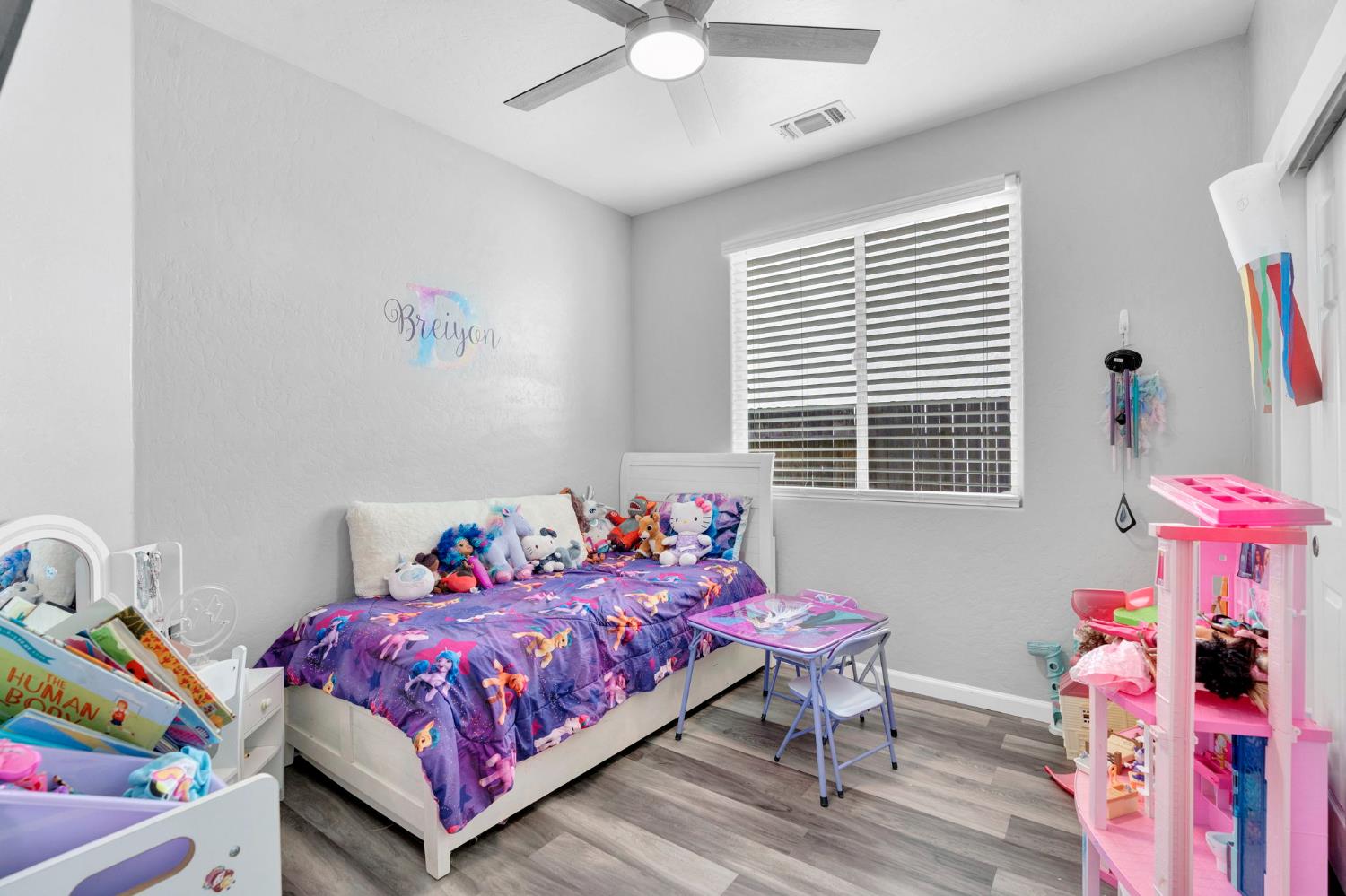 4638 W Oslin Ave, Fresno, CA 93722