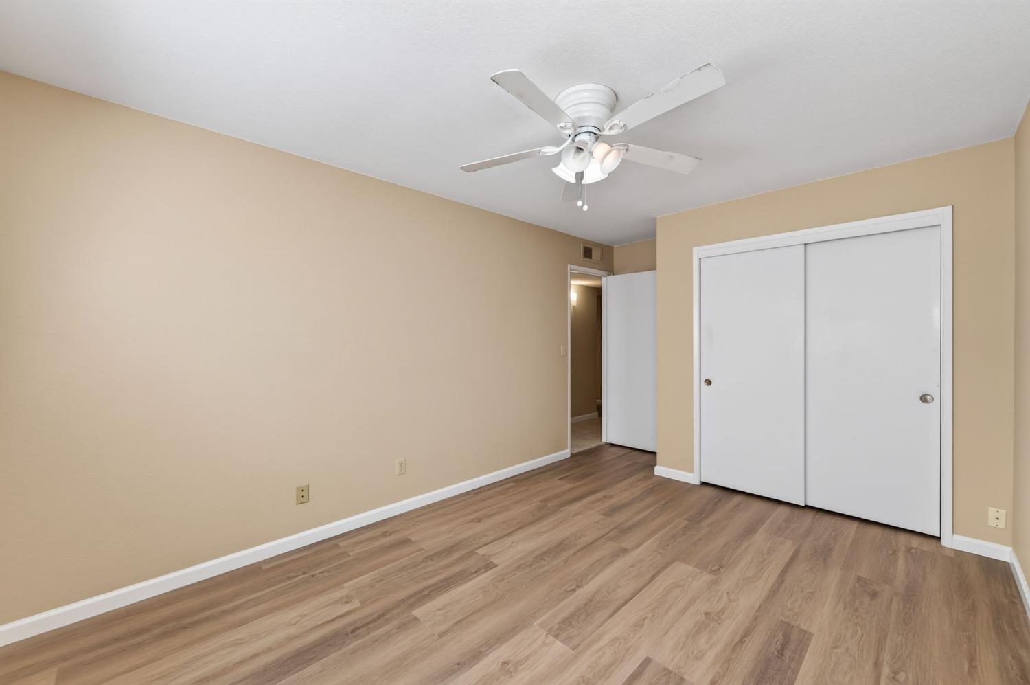 6361 N Barcus Ave, Fresno, CA 93722