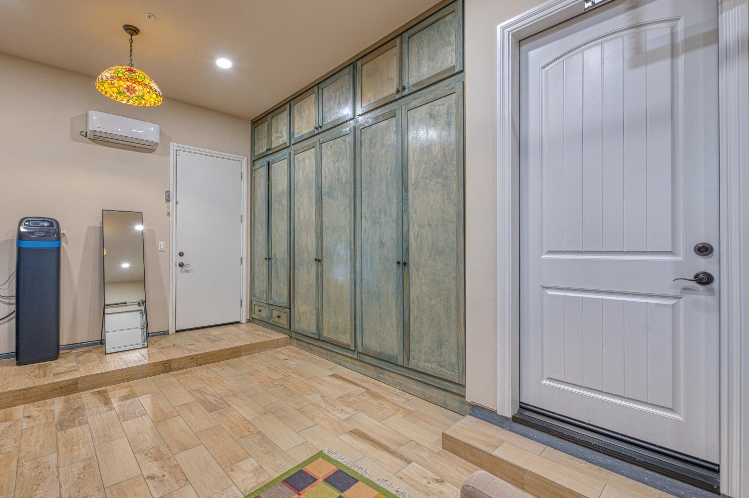 11853 N Ridgeway Dr, Fresno, CA 93730