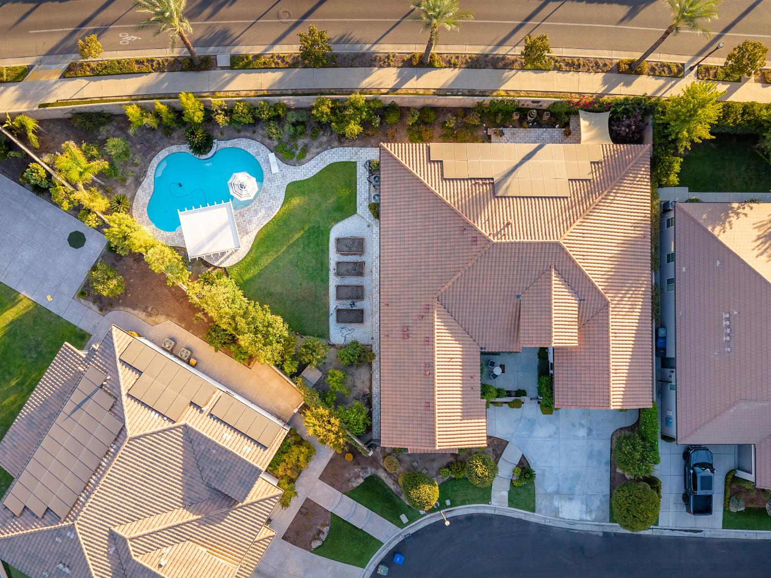 11853 N Ridgeway Dr, Fresno, CA 93730
