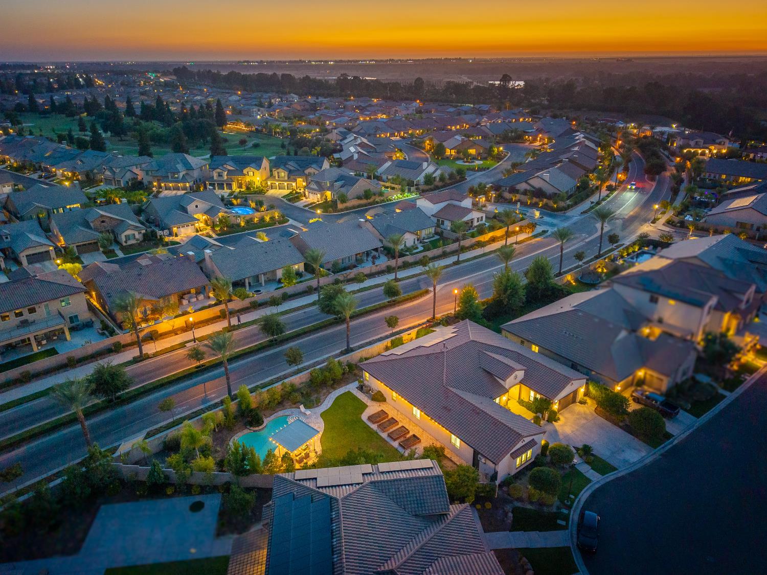11853 N Ridgeway Dr, Fresno, CA 93730