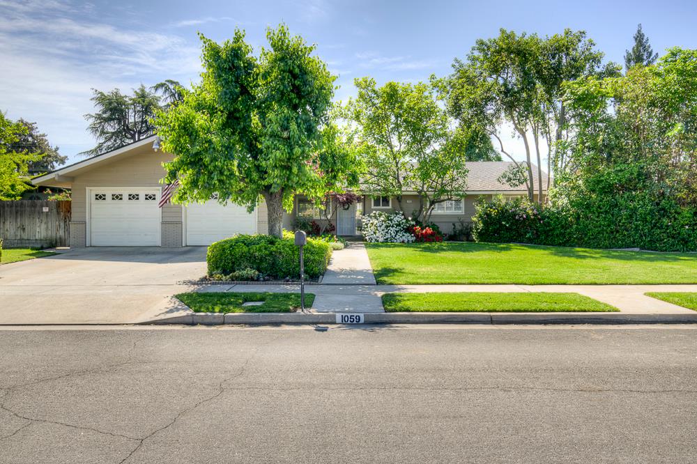 1059 W Stuart Ave, Fresno, CA 93711
