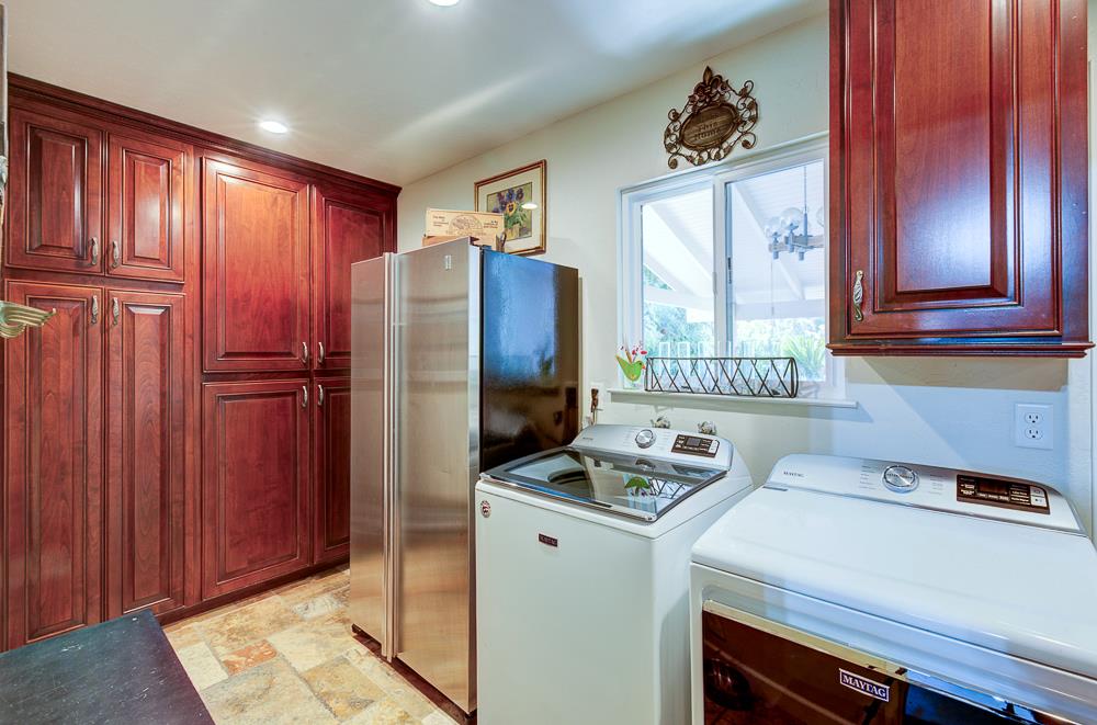 1059 W Stuart Ave, Fresno, CA 93711
