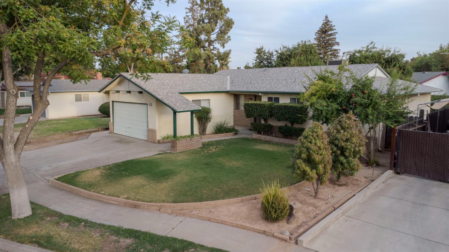 3513 W Mesa Ave, Fresno, CA 93711