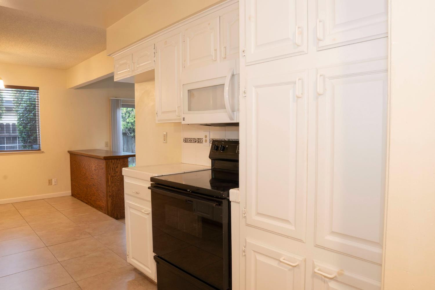 3513 W Mesa Ave, Fresno, CA 93711