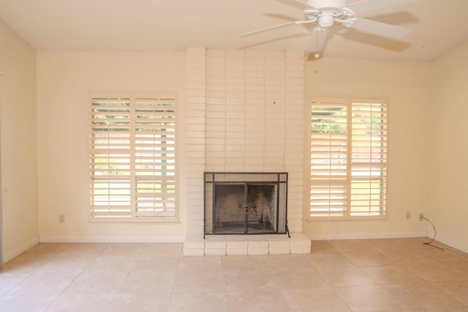 3513 W Mesa Ave, Fresno, CA 93711