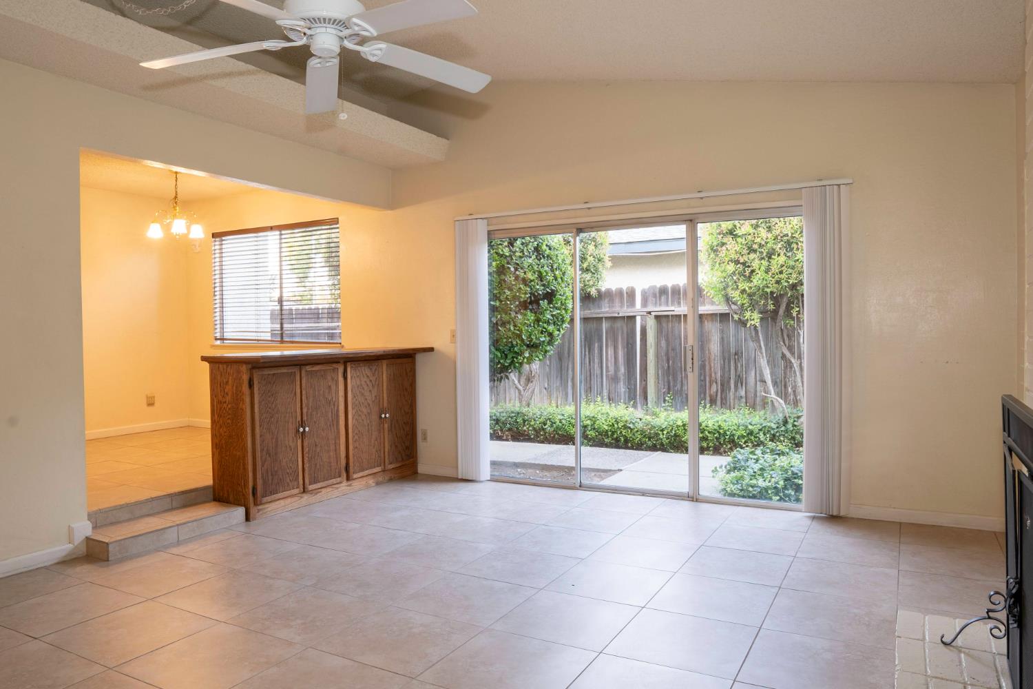 3513 W Mesa Ave, Fresno, CA 93711