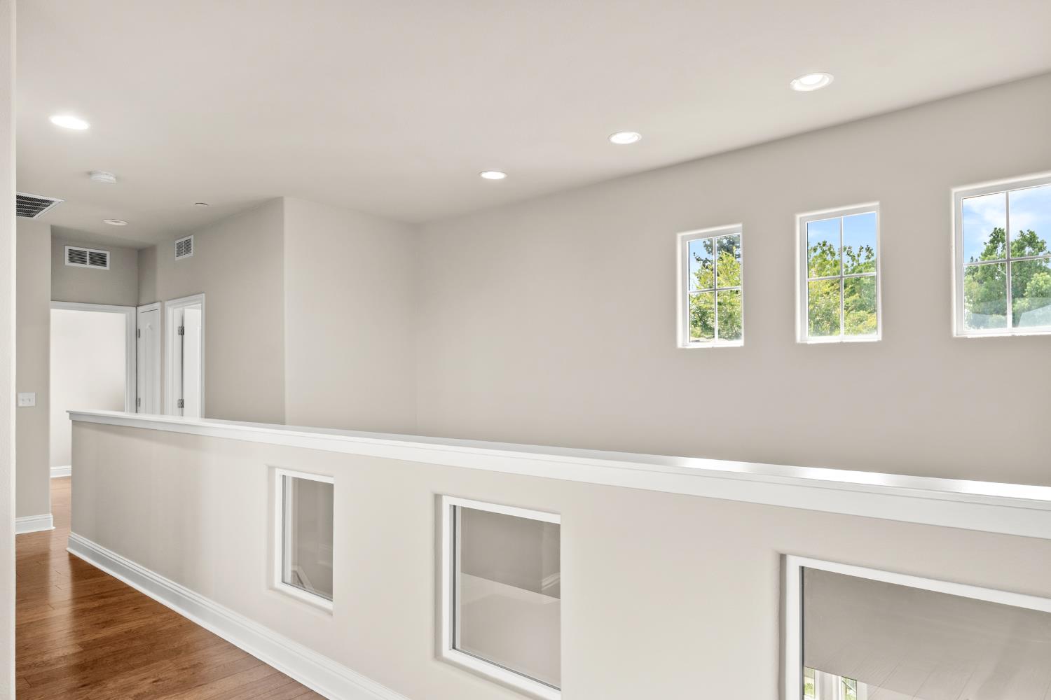5284 W King Fisher Ln, Fresno, CA 93722