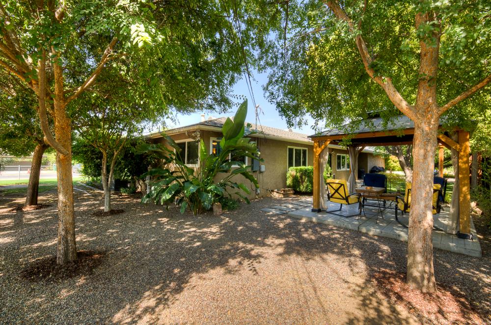 5394 Easterby Dr N, Fresno, CA 93727