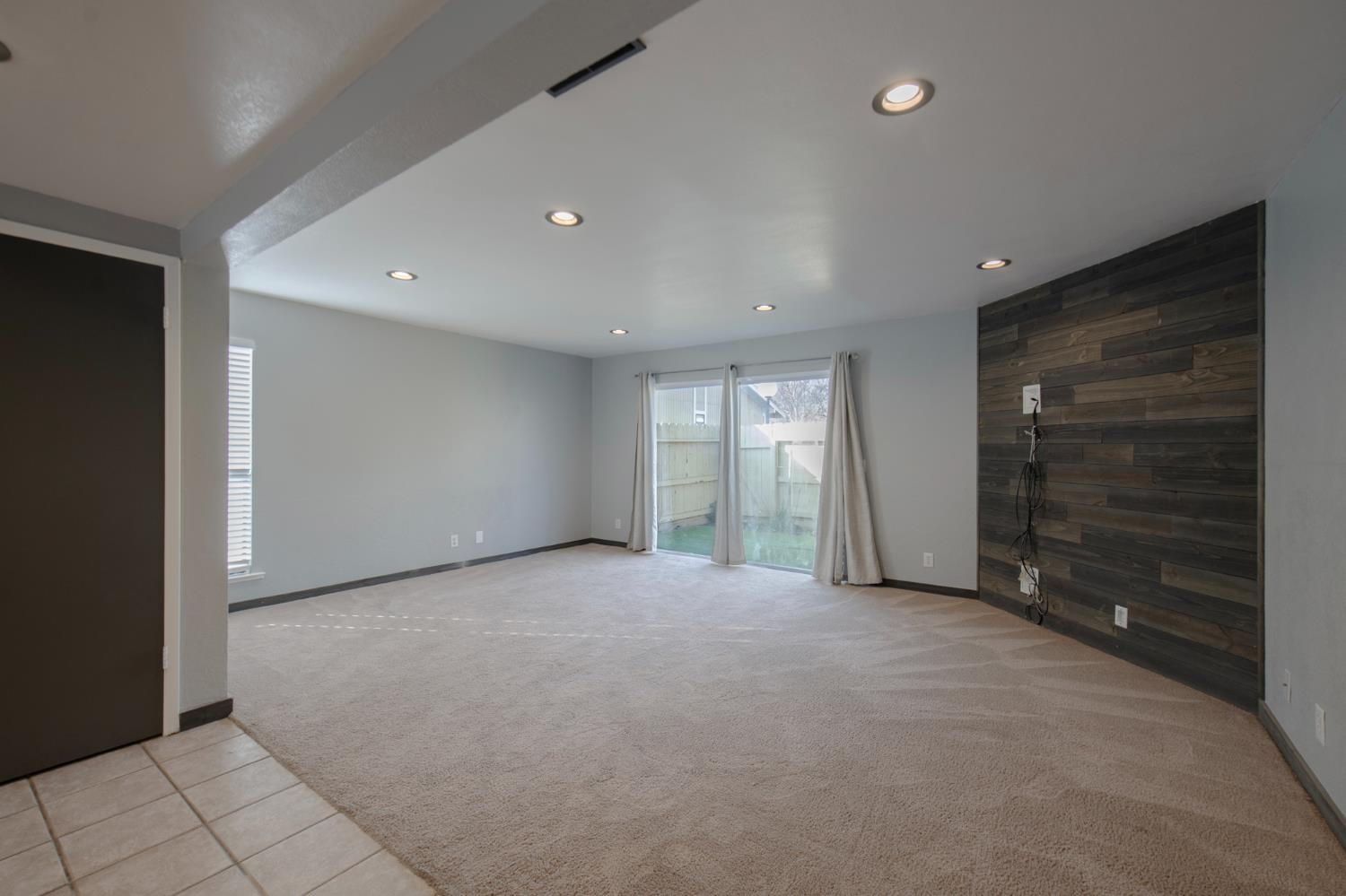 4875 N Backer Ave #141, Fresno, CA 93726