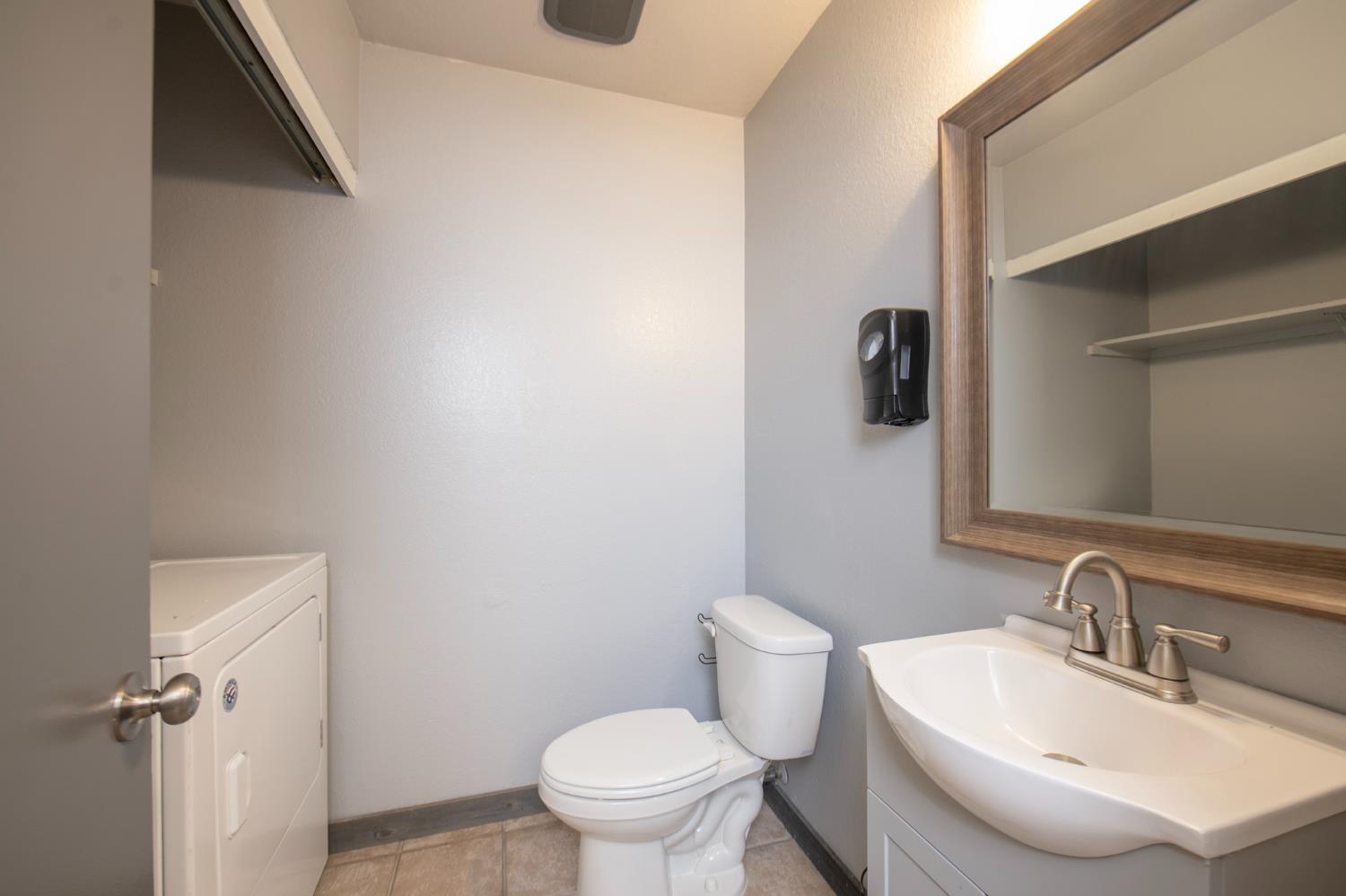 4875 N Backer Ave #141, Fresno, CA 93726
