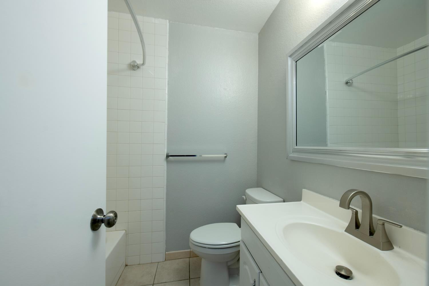 4875 N Backer Ave #141, Fresno, CA 93726