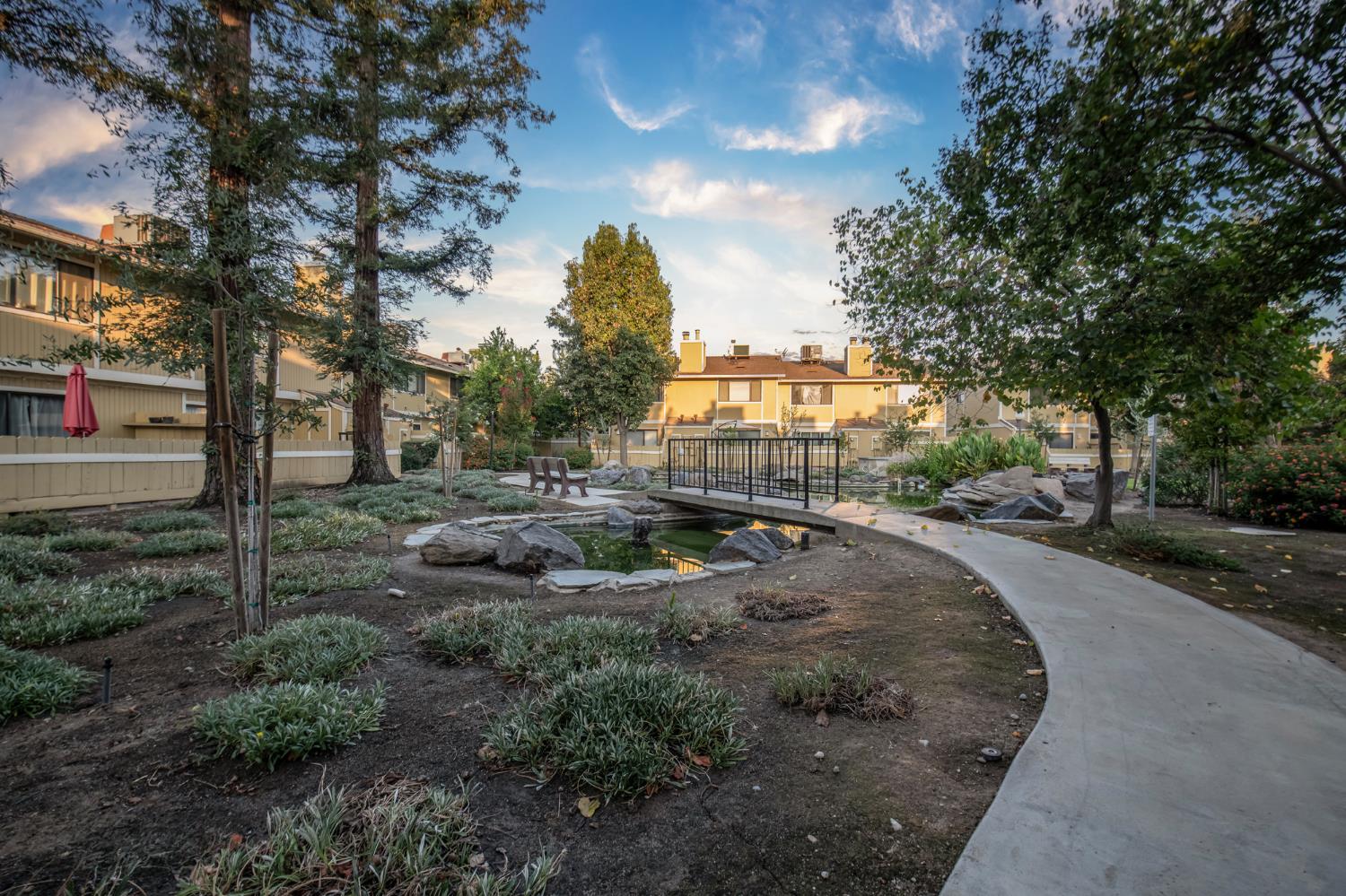 4875 N Backer Ave #141, Fresno, CA 93726