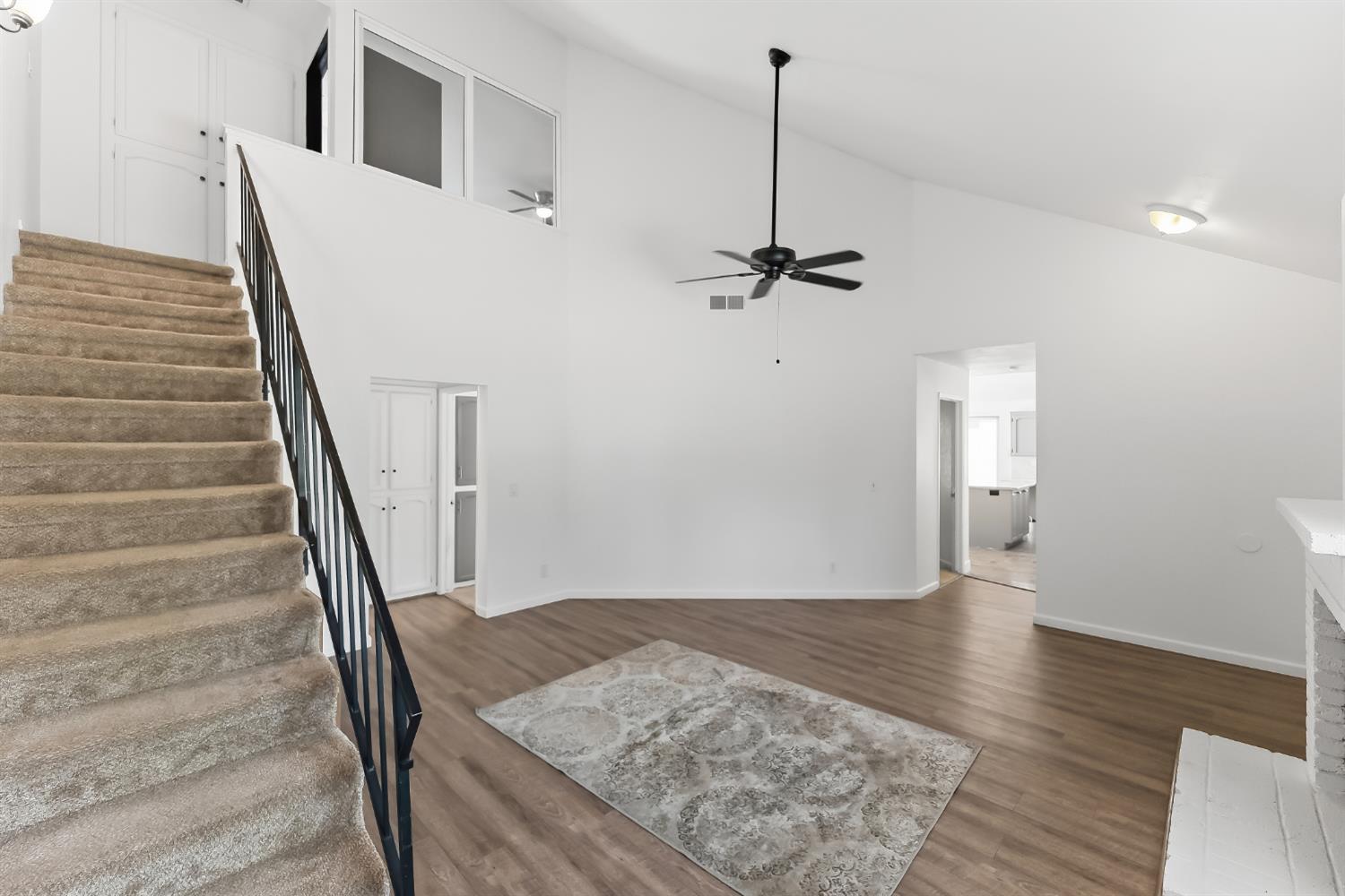 2521 N Selland Ave, Fresno, CA 93722
