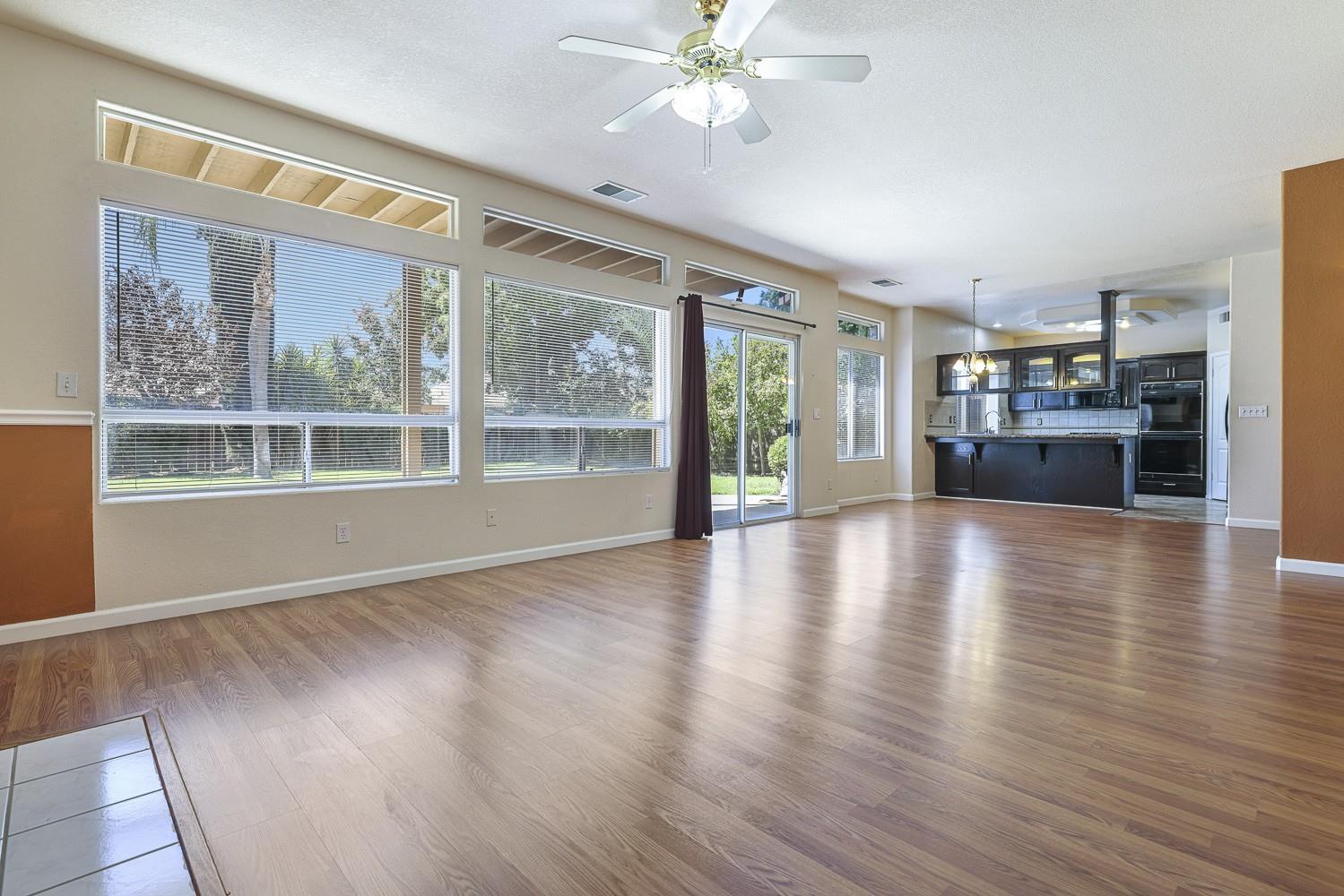 2037 E Lester Ave, Fresno, CA 93720