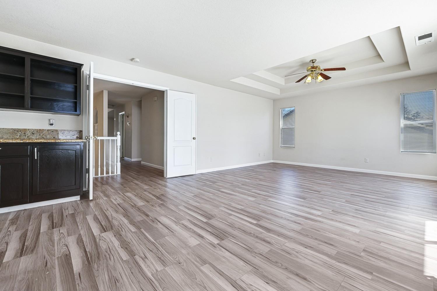 2037 E Lester Ave, Fresno, CA 93720