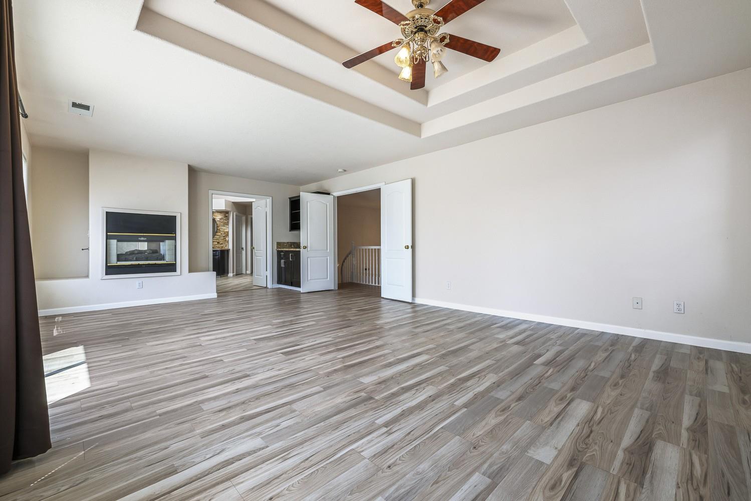 2037 E Lester Ave, Fresno, CA 93720