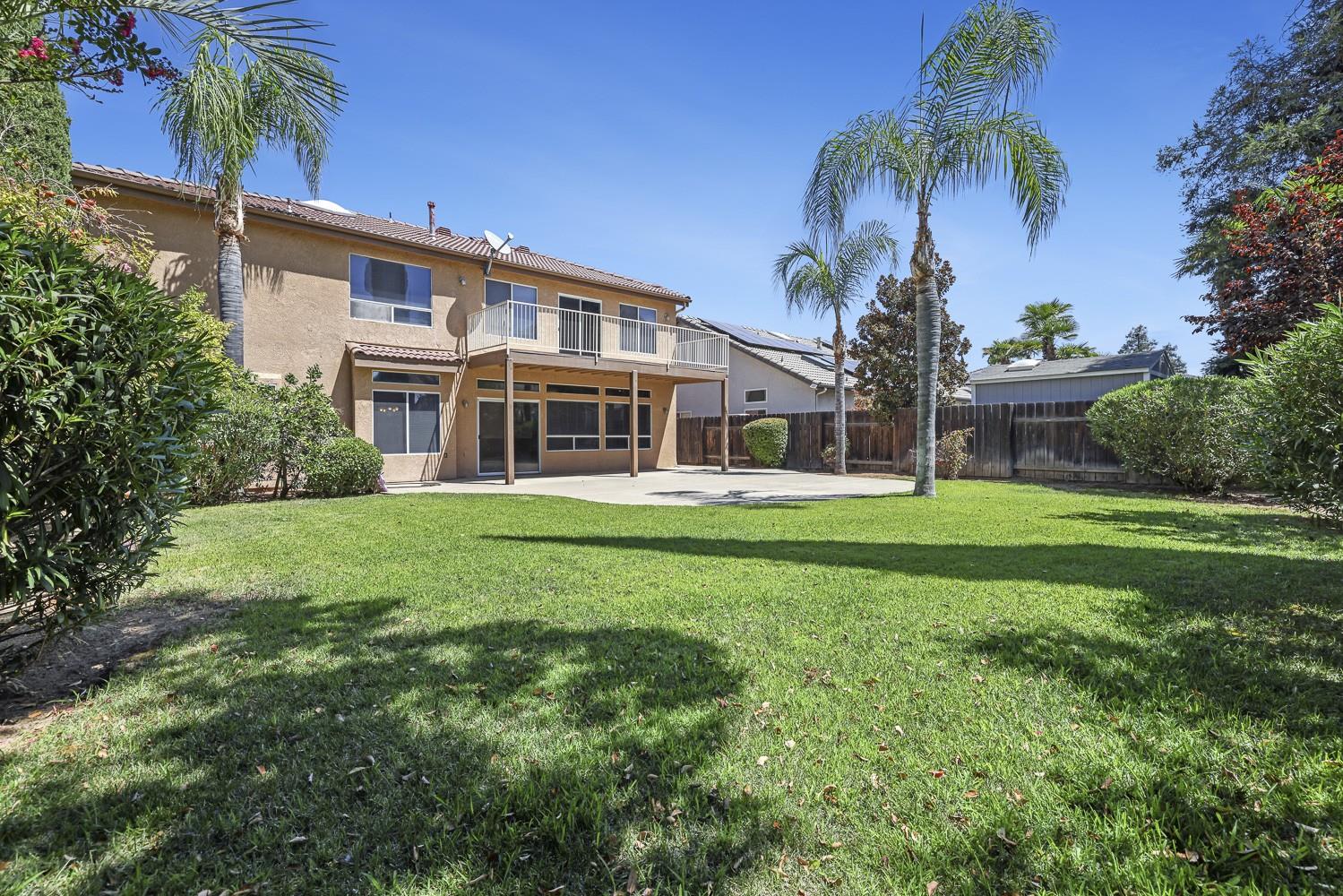 2037 E Lester Ave, Fresno, CA 93720