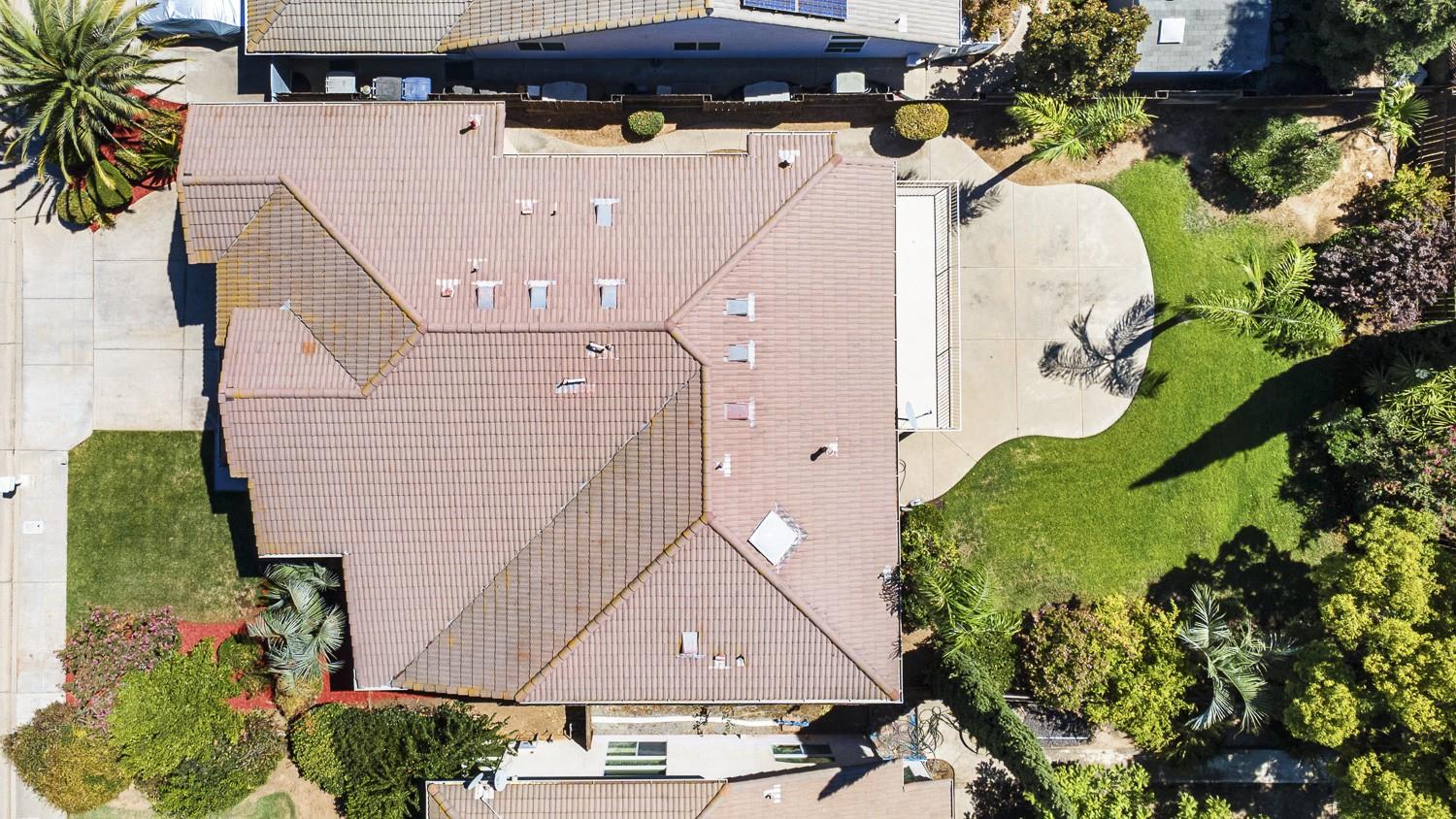 2037 E Lester Ave, Fresno, CA 93720