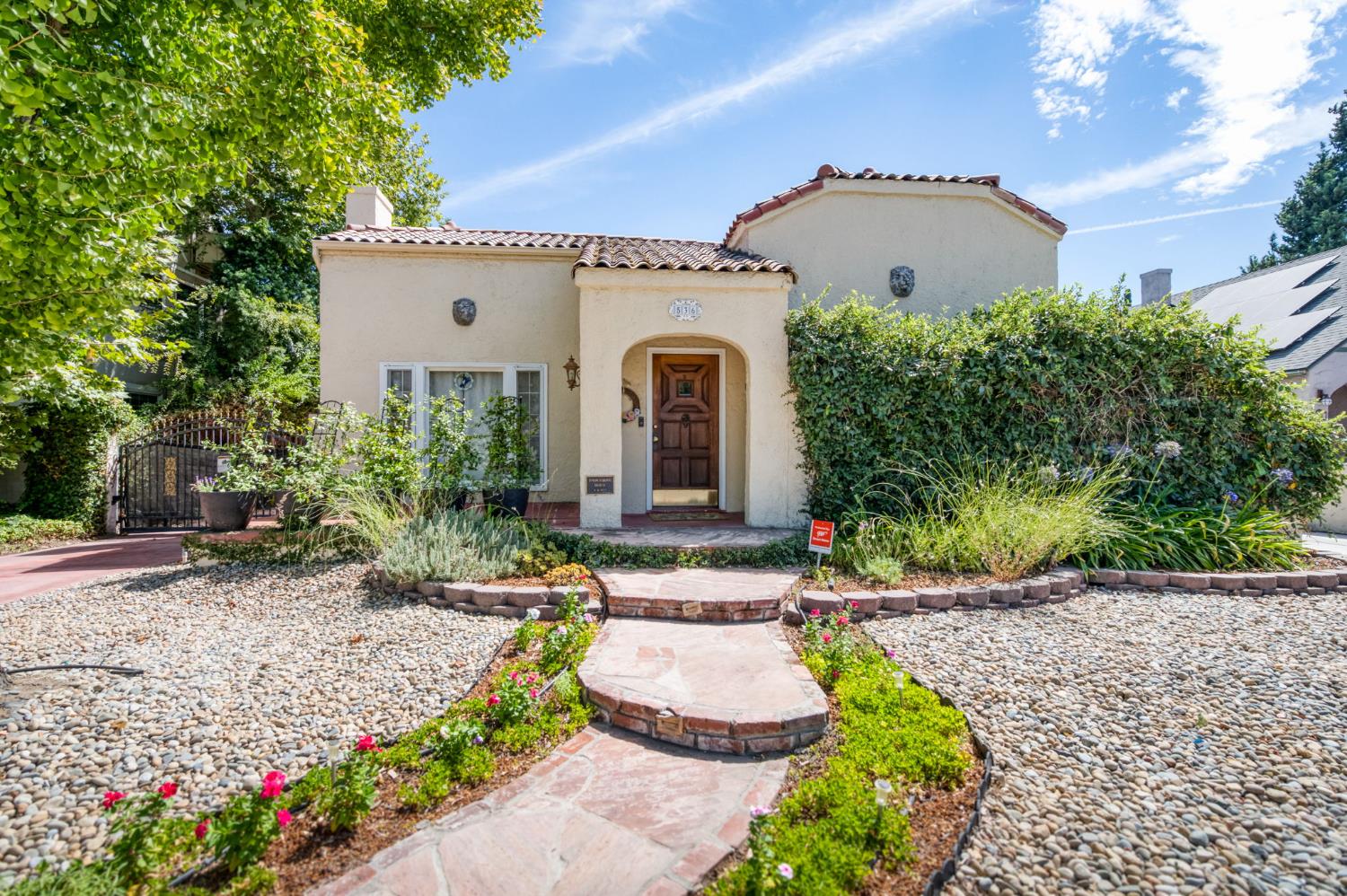 536 E Clinton Ave, Fresno, CA 93704