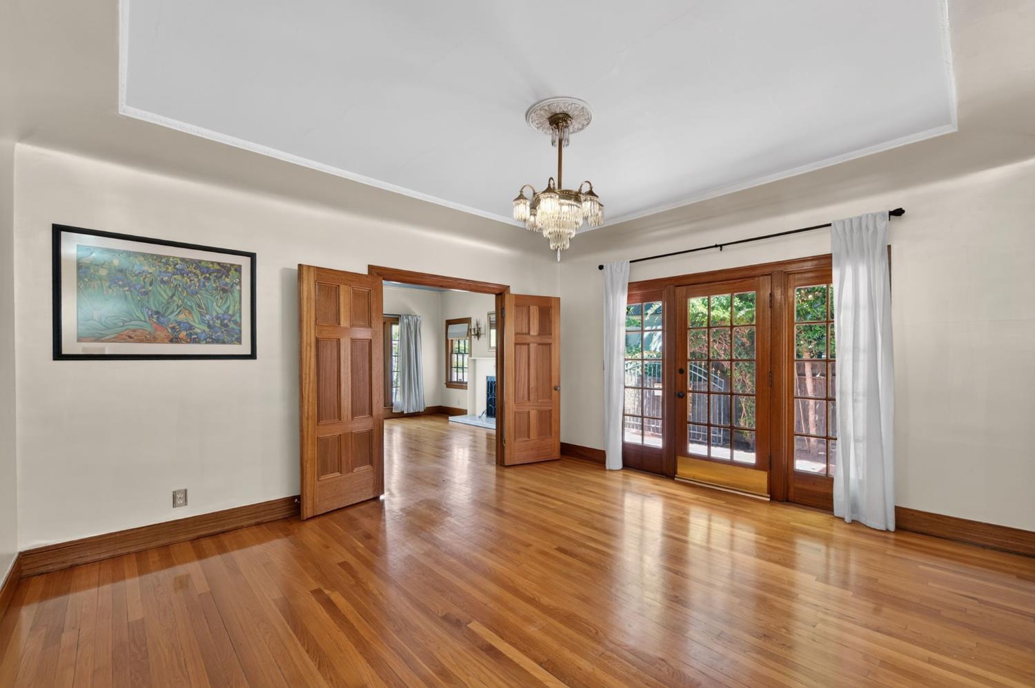 536 E Clinton Ave, Fresno, CA 93704