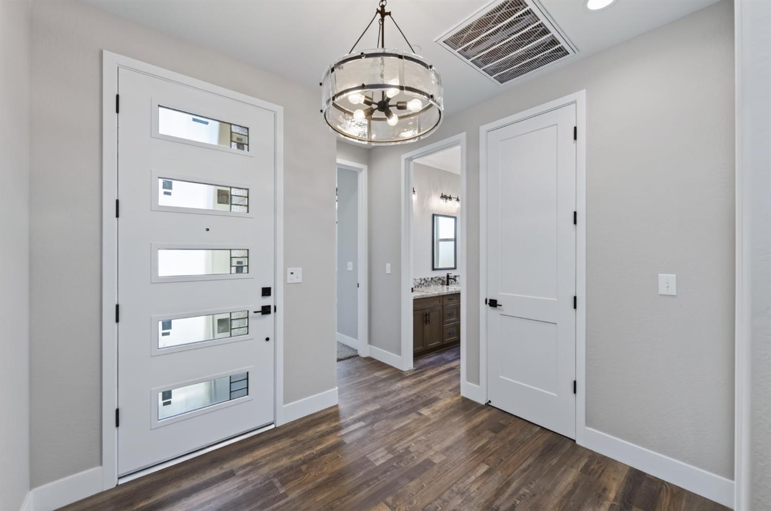 16308 W David Ave, Kerman, CA 93630
