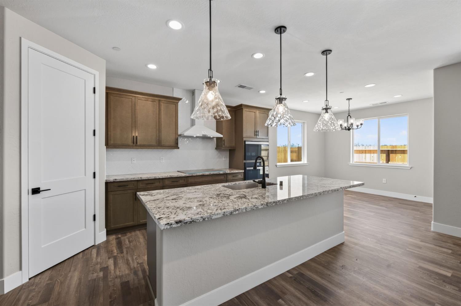 16308 W David Ave, Kerman, CA 93630