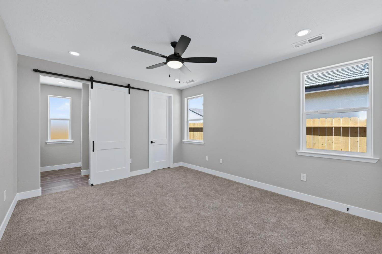 16308 W David Ave, Kerman, CA 93630